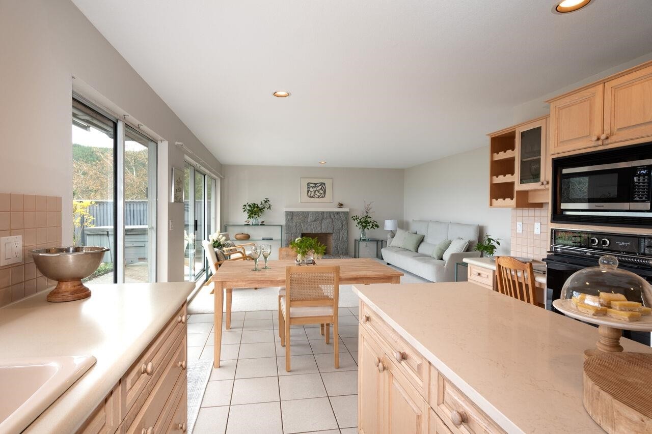 5436 Westhaven Place, West Vancouver, BC