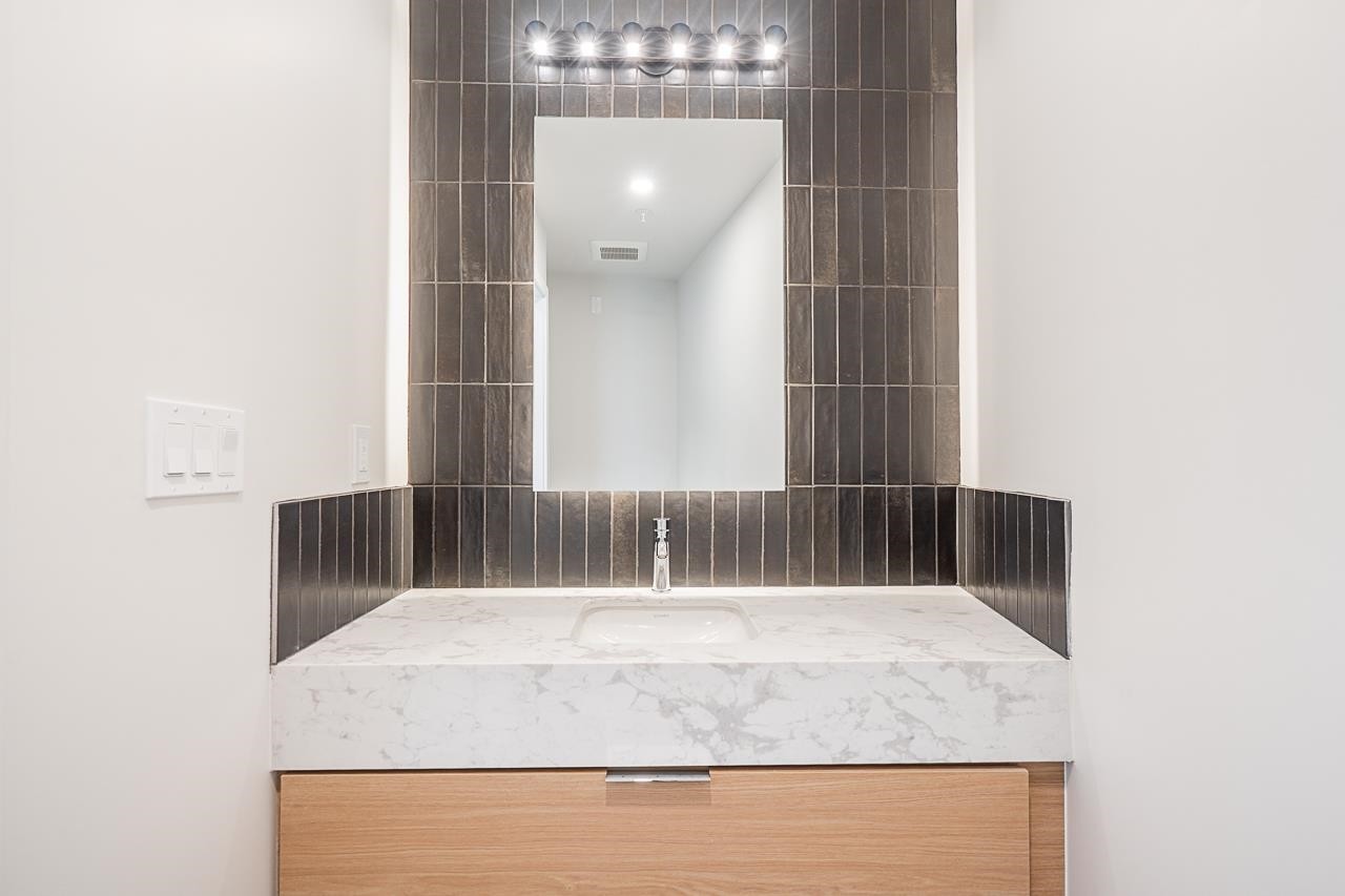 3161 Canfield Crescent, North Vancouver, BC