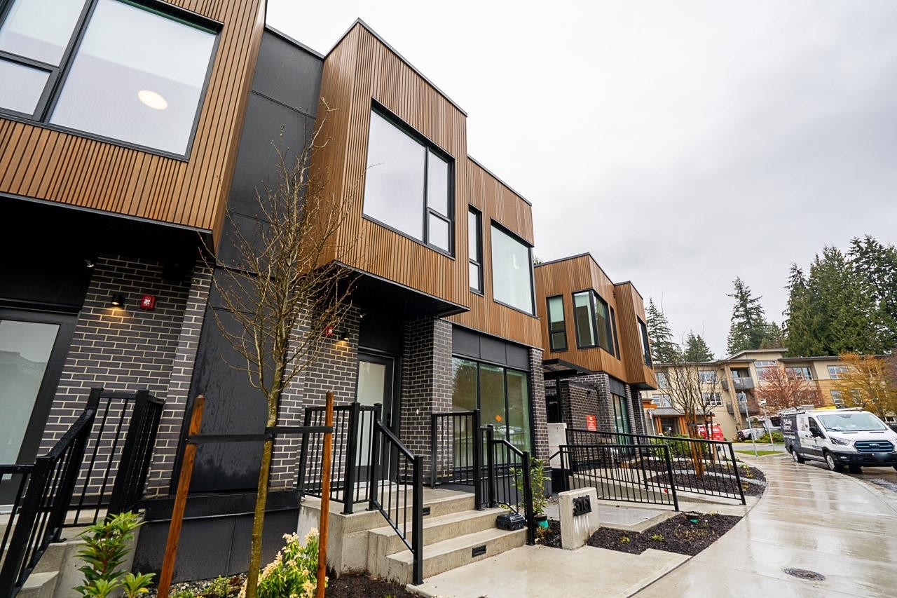 3161 Canfield Crescent, North Vancouver, BC