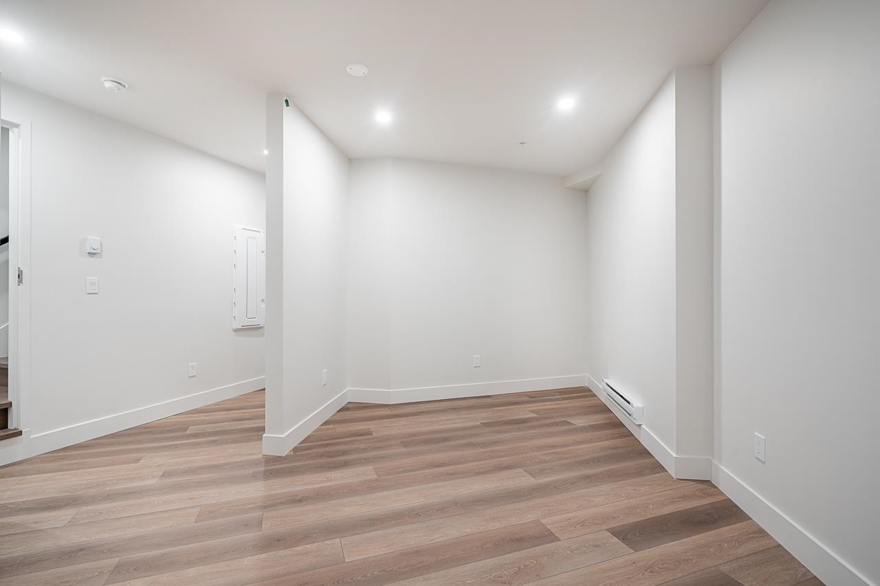 3161 Canfield Crescent, North Vancouver, BC