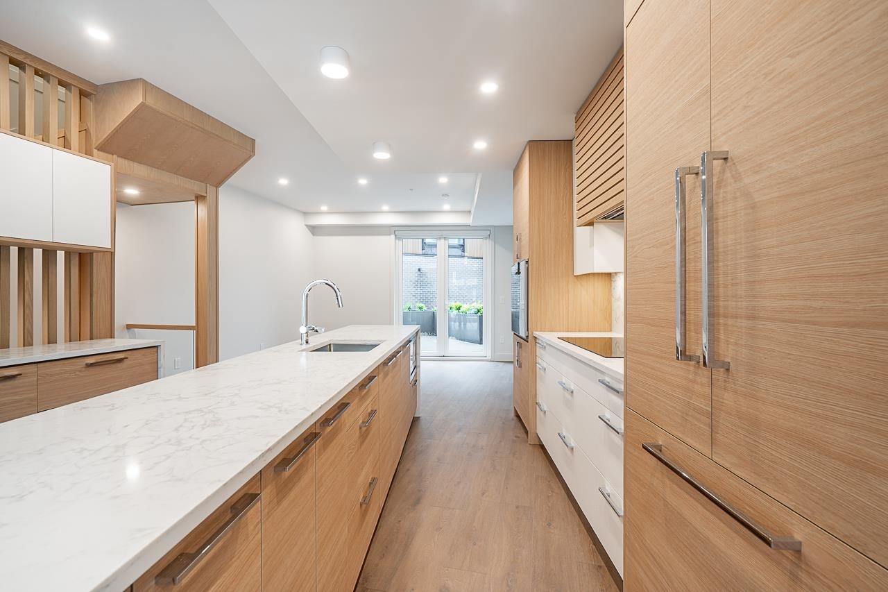 3161 Canfield Crescent, North Vancouver, BC