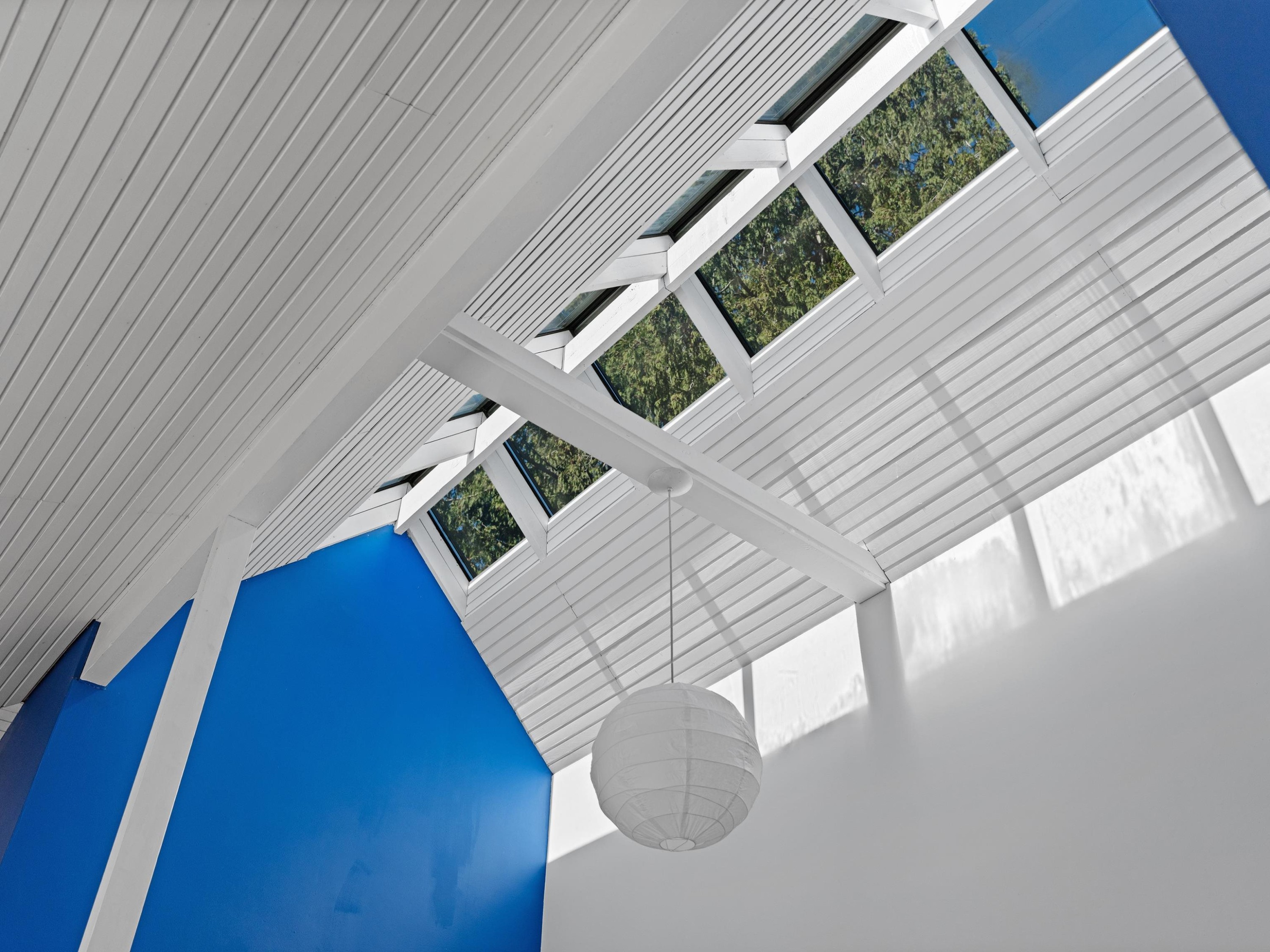 2220 Queens Avenue, West Vancouver, BC