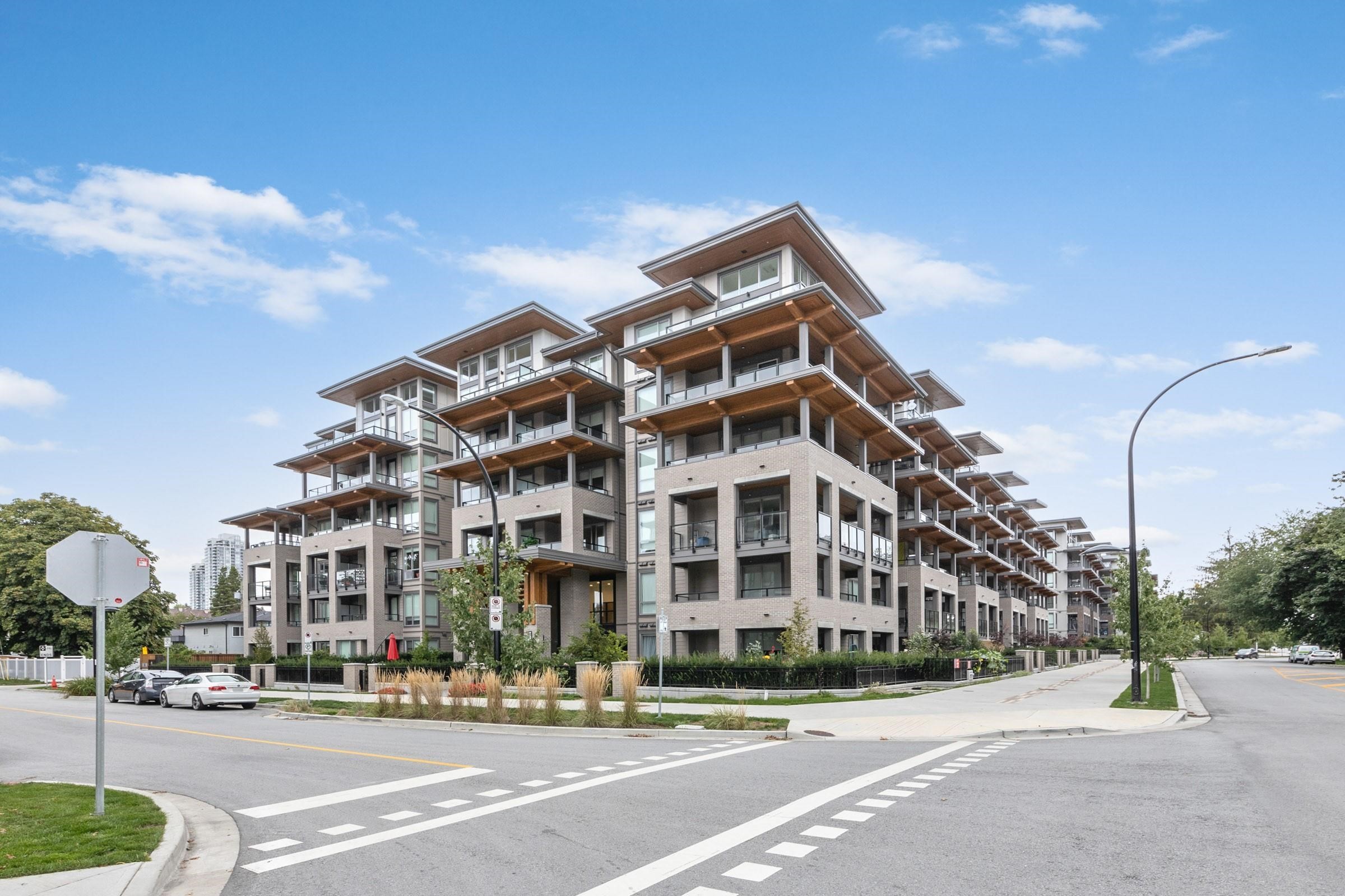 522-7588 16Th Street, Burnaby, BC