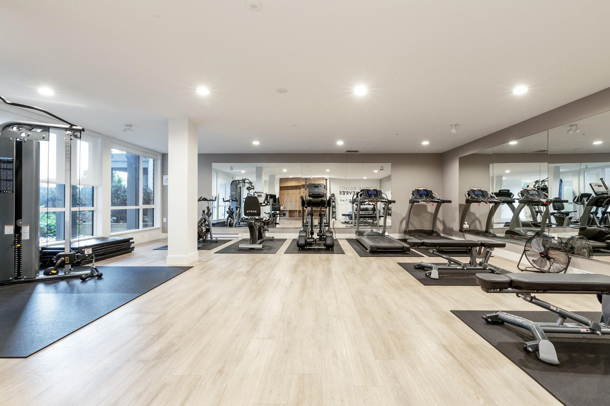 522-7588 16Th Street, Burnaby, BC