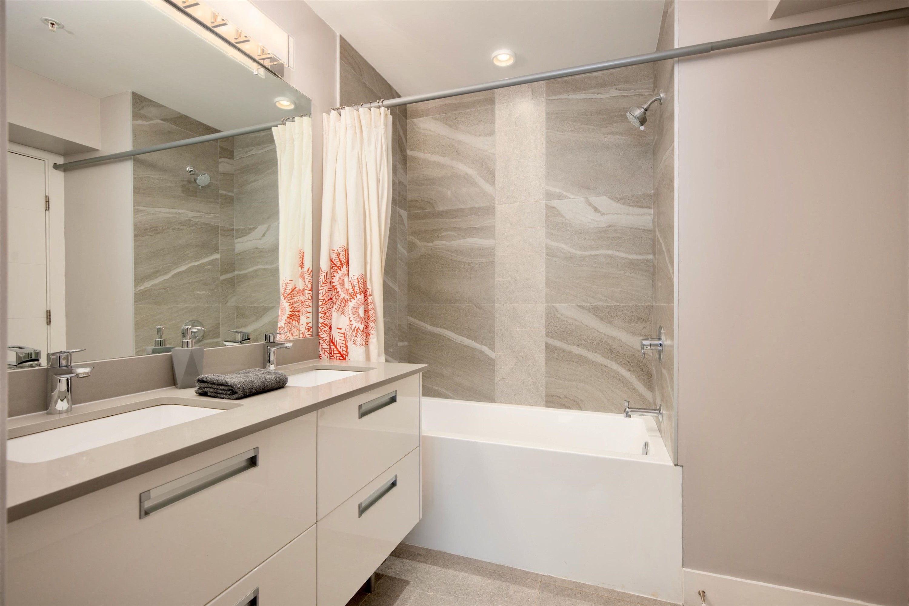4-2358 Western Avenue, North Vancouver, BC