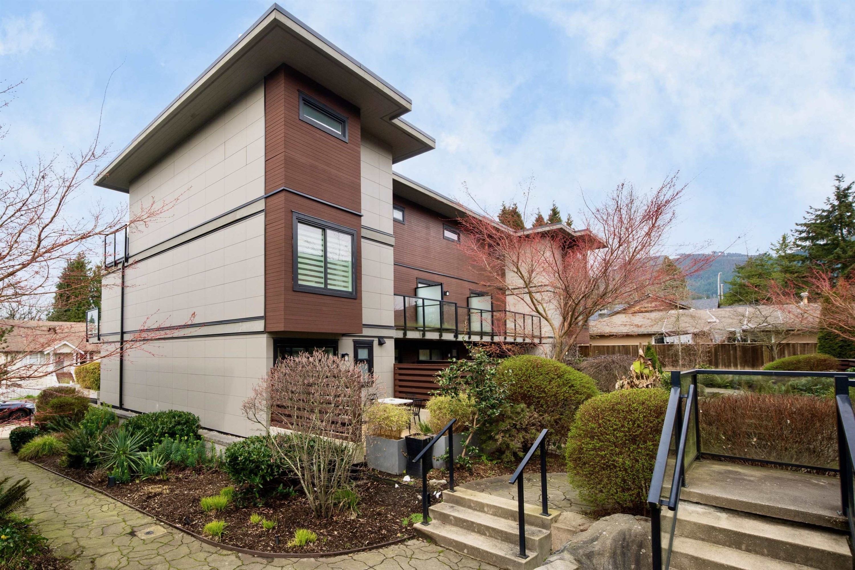 4-2358 Western Avenue, North Vancouver, BC