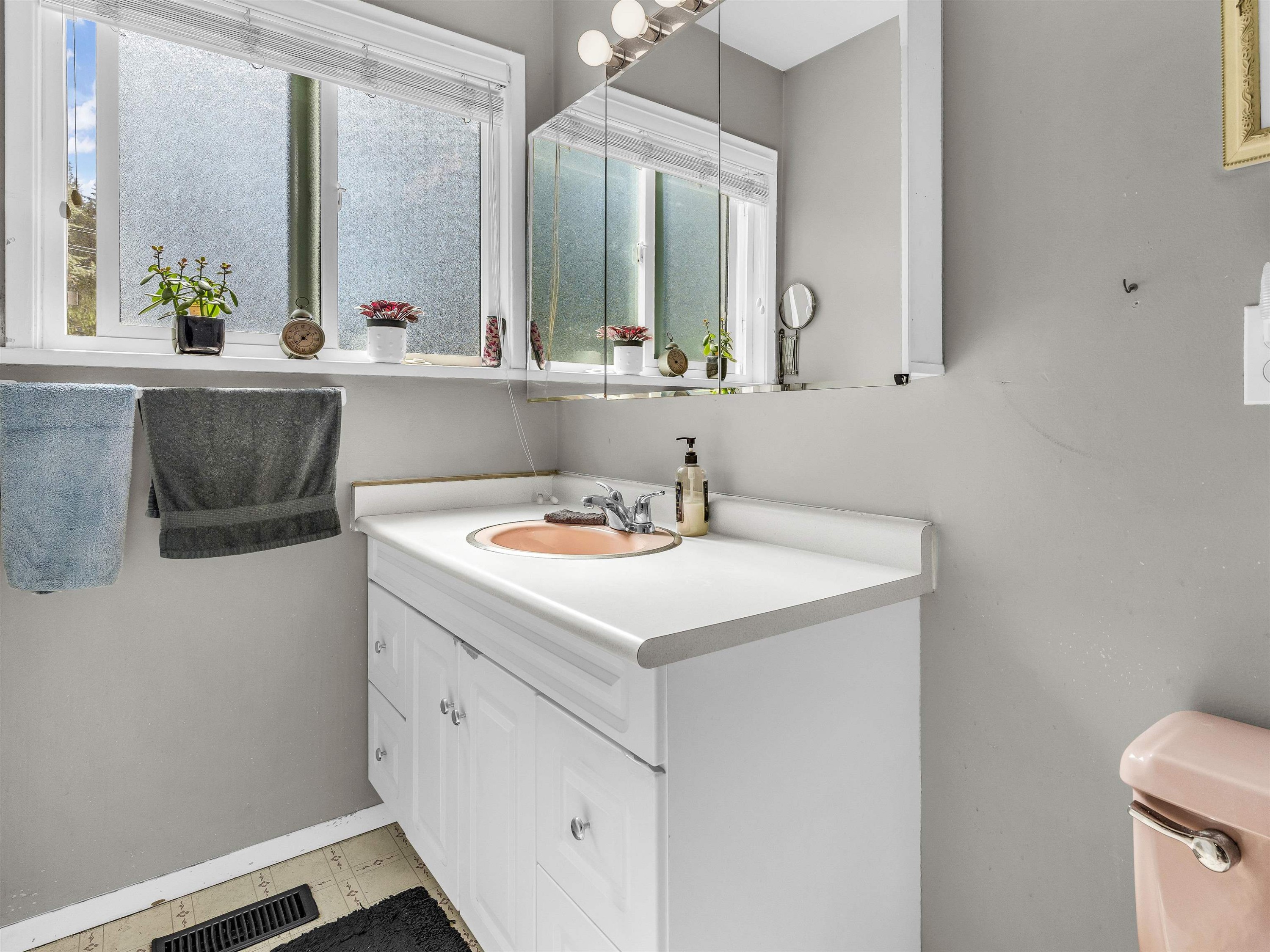 867 Thermal Drive, Coquitlam, BC