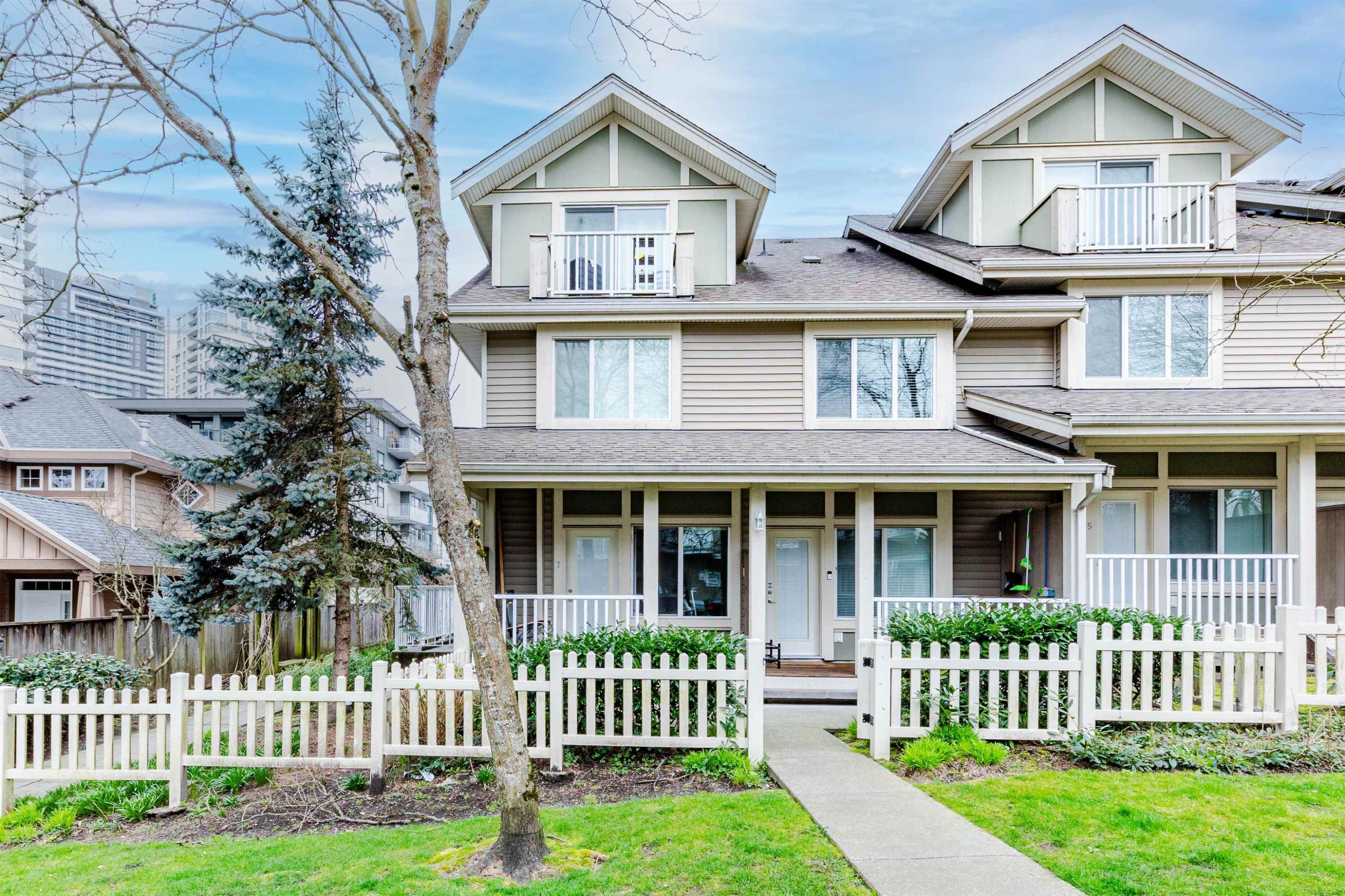 7-621 Langside Avenue, Coquitlam, BC