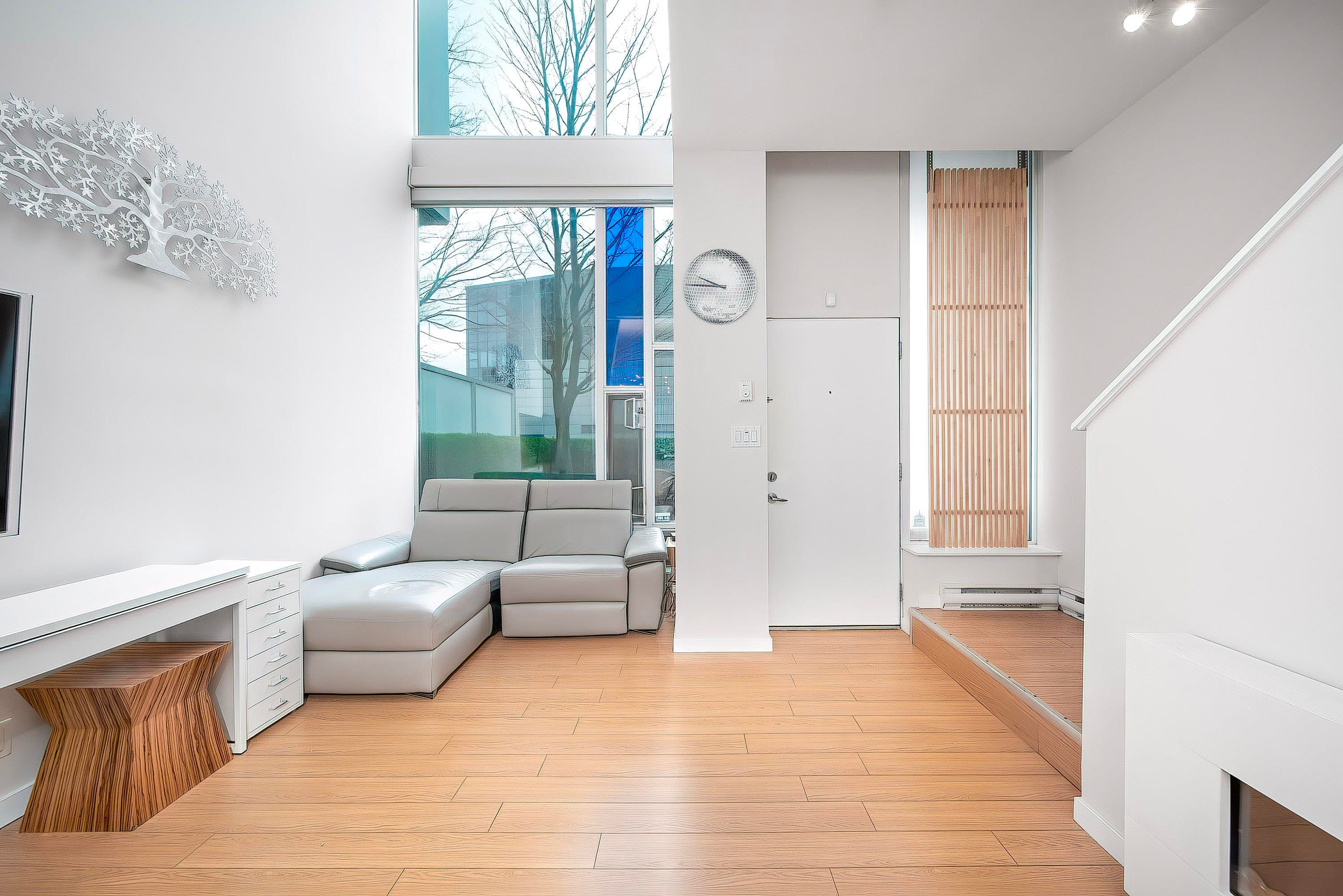 119 Regiment Square, Vancouver, BC