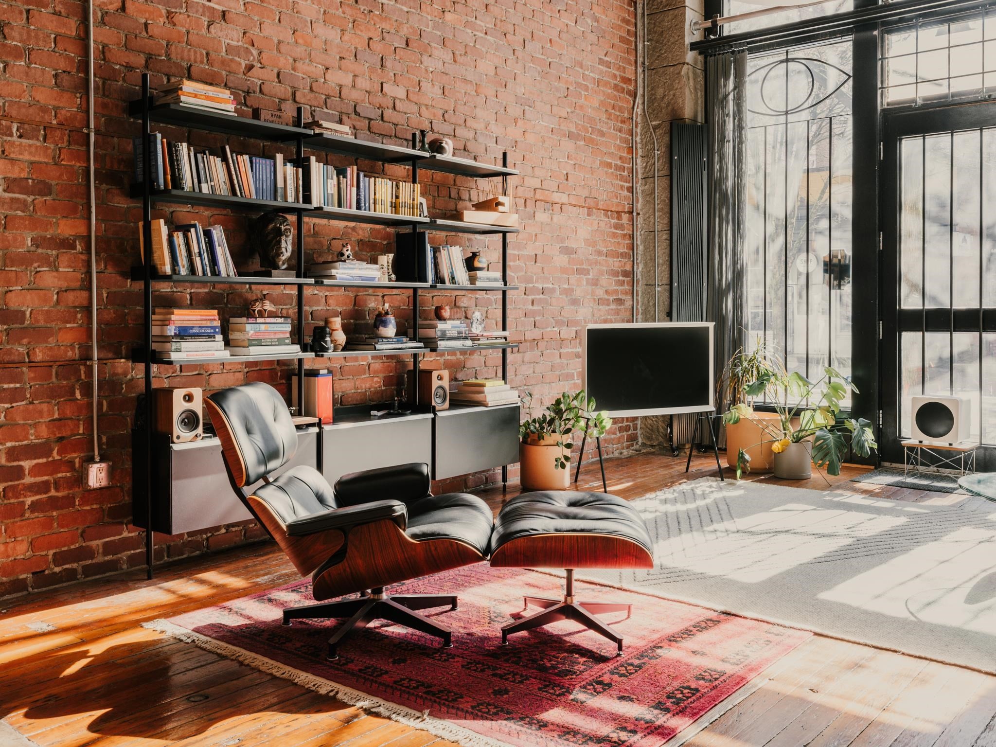 87 Cordova Street E, Vancouver, BC