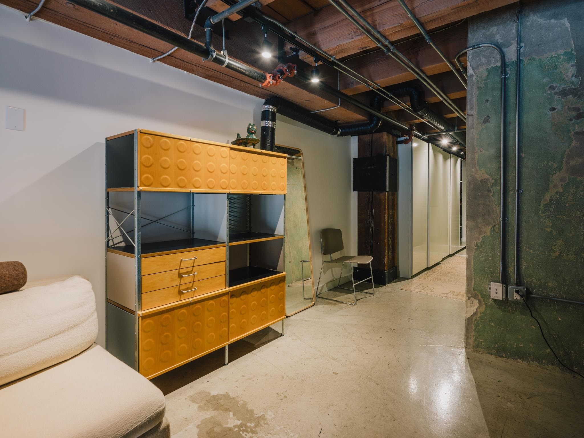 87 Cordova Street E, Vancouver, BC