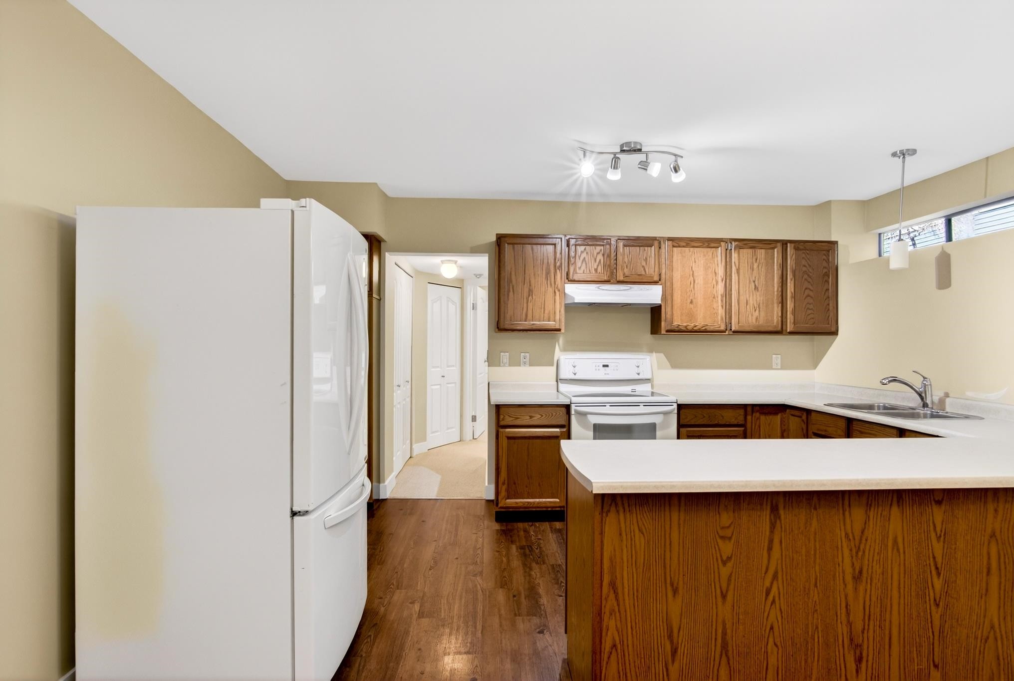 981 Kinsac Street, Coquitlam, BC