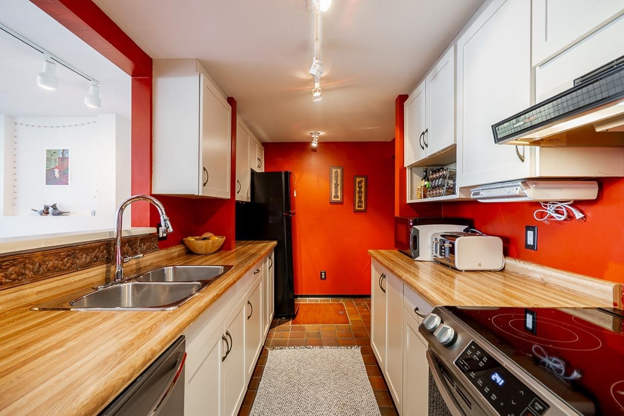 836 Millbank, Vancouver, BC