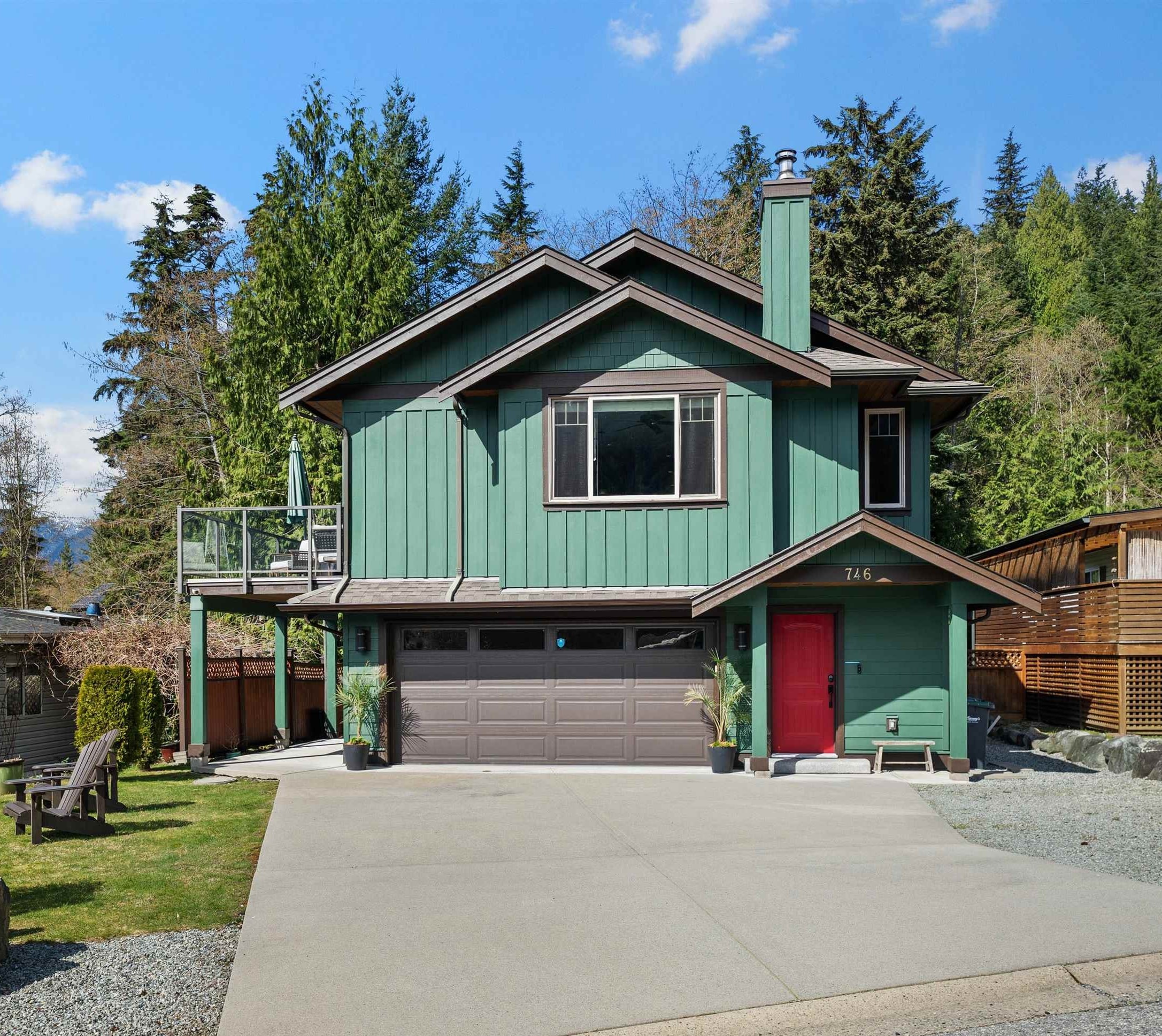 746 Upper Crescent, Squamish, BC