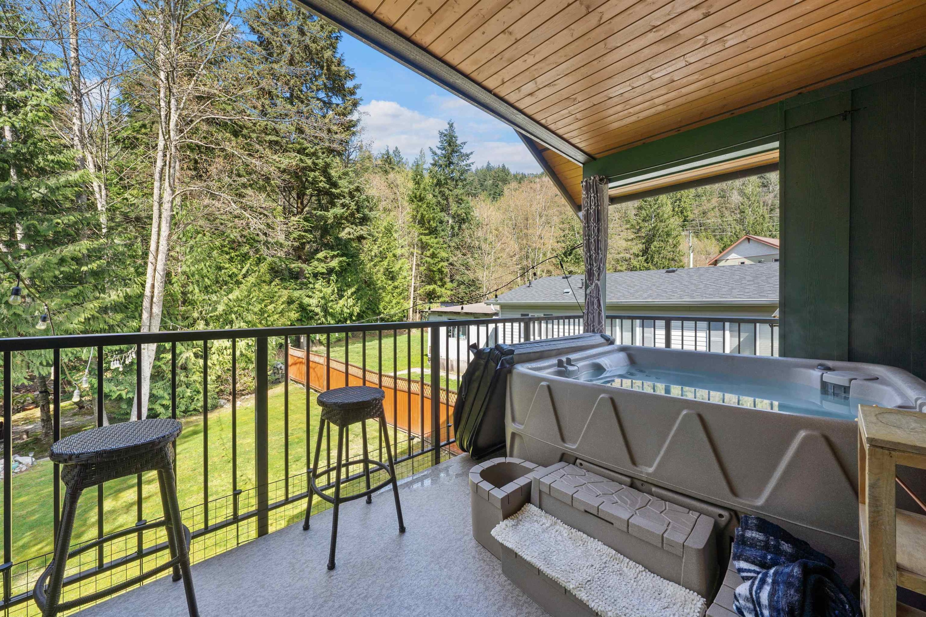 746 Upper Crescent, Squamish, BC
