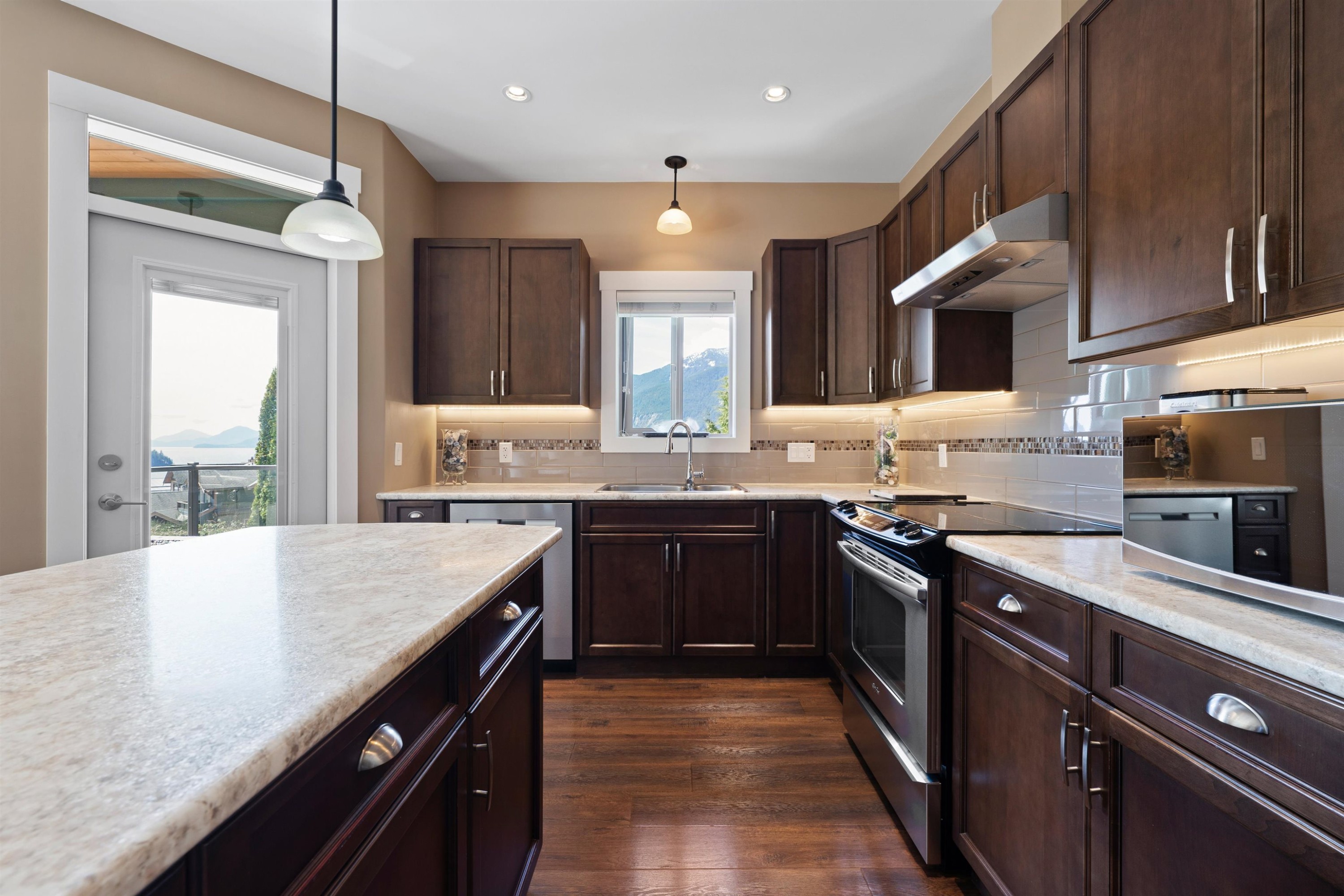 746 Upper Crescent, Squamish, BC