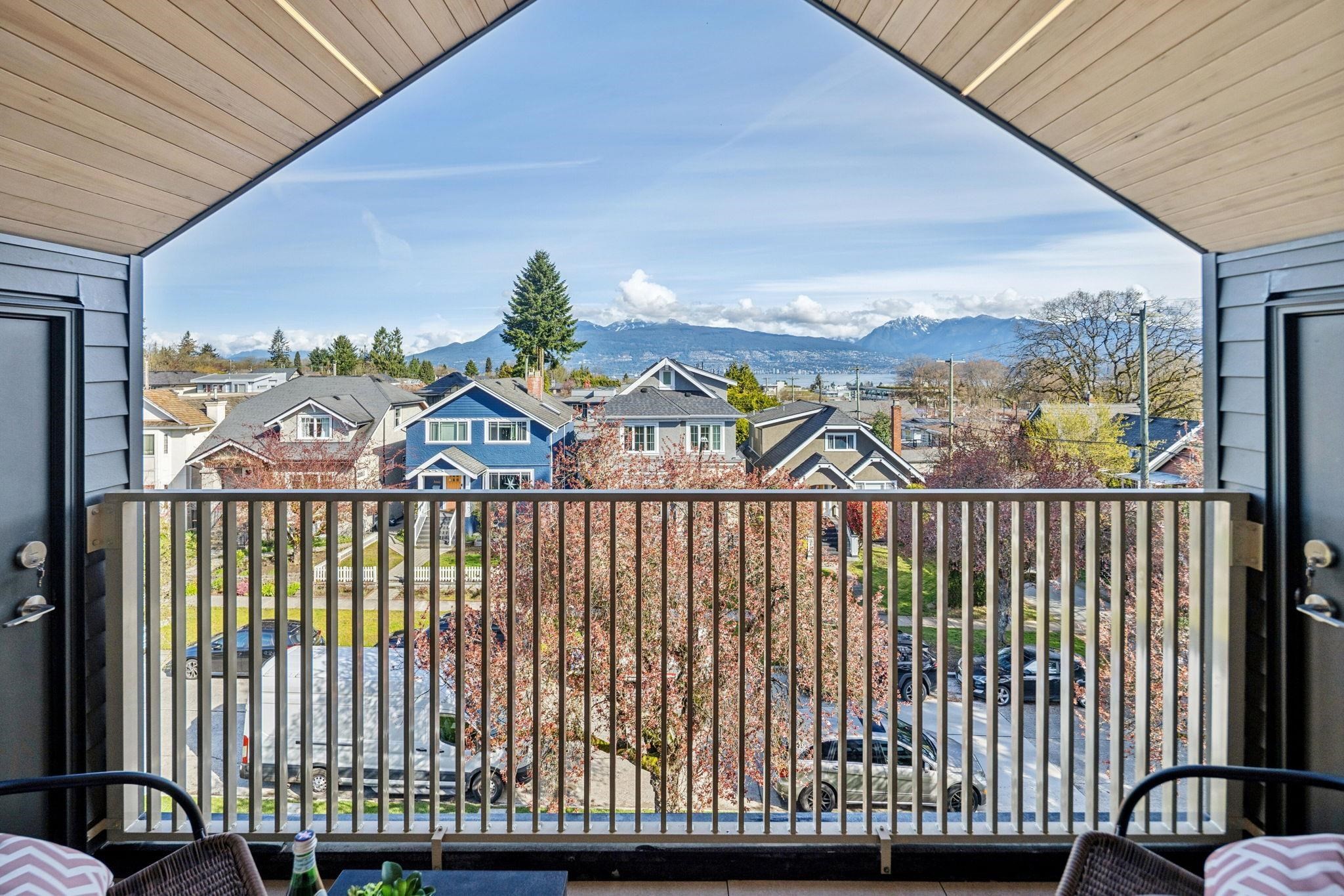 1-3642 West 20Th Avenue, Vancouver, BC
