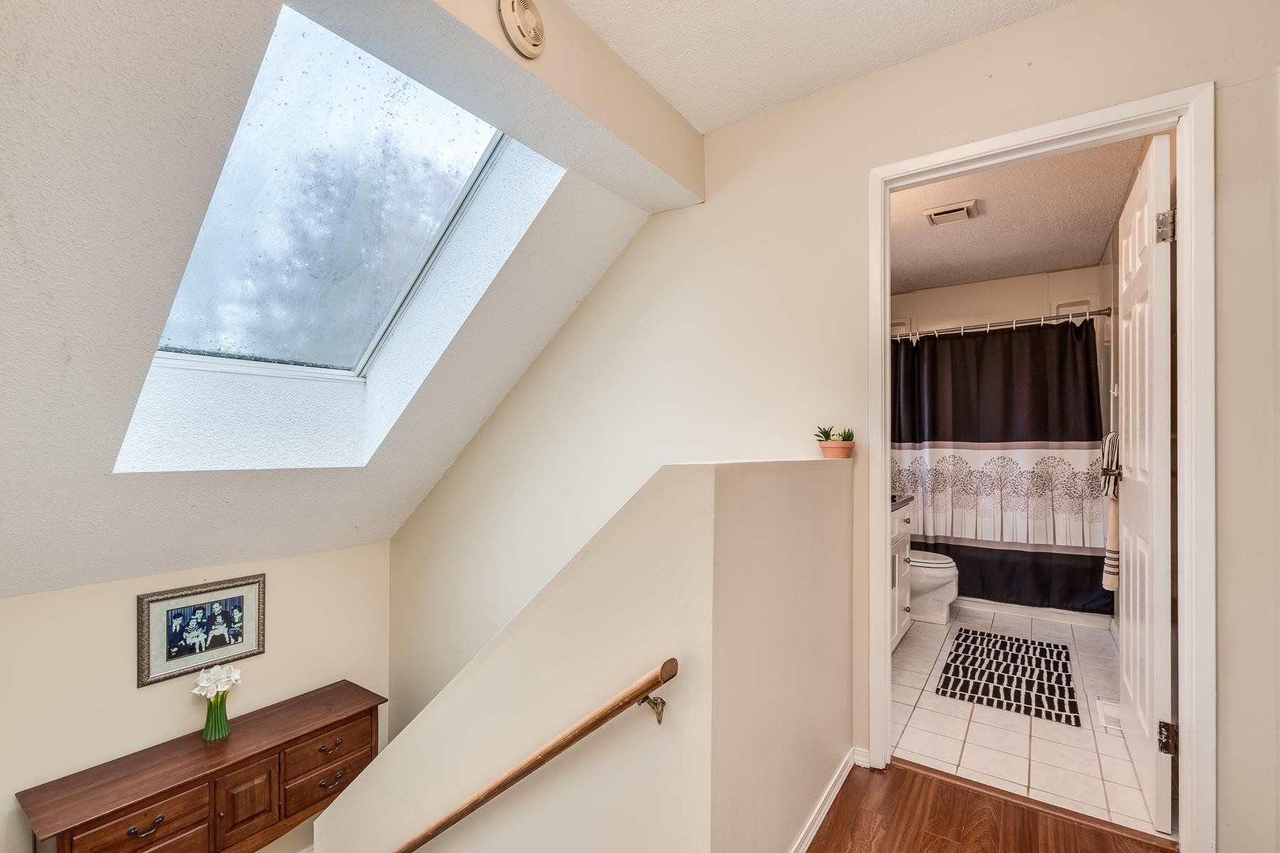 507 Cambridge Way, Port Moody, BC