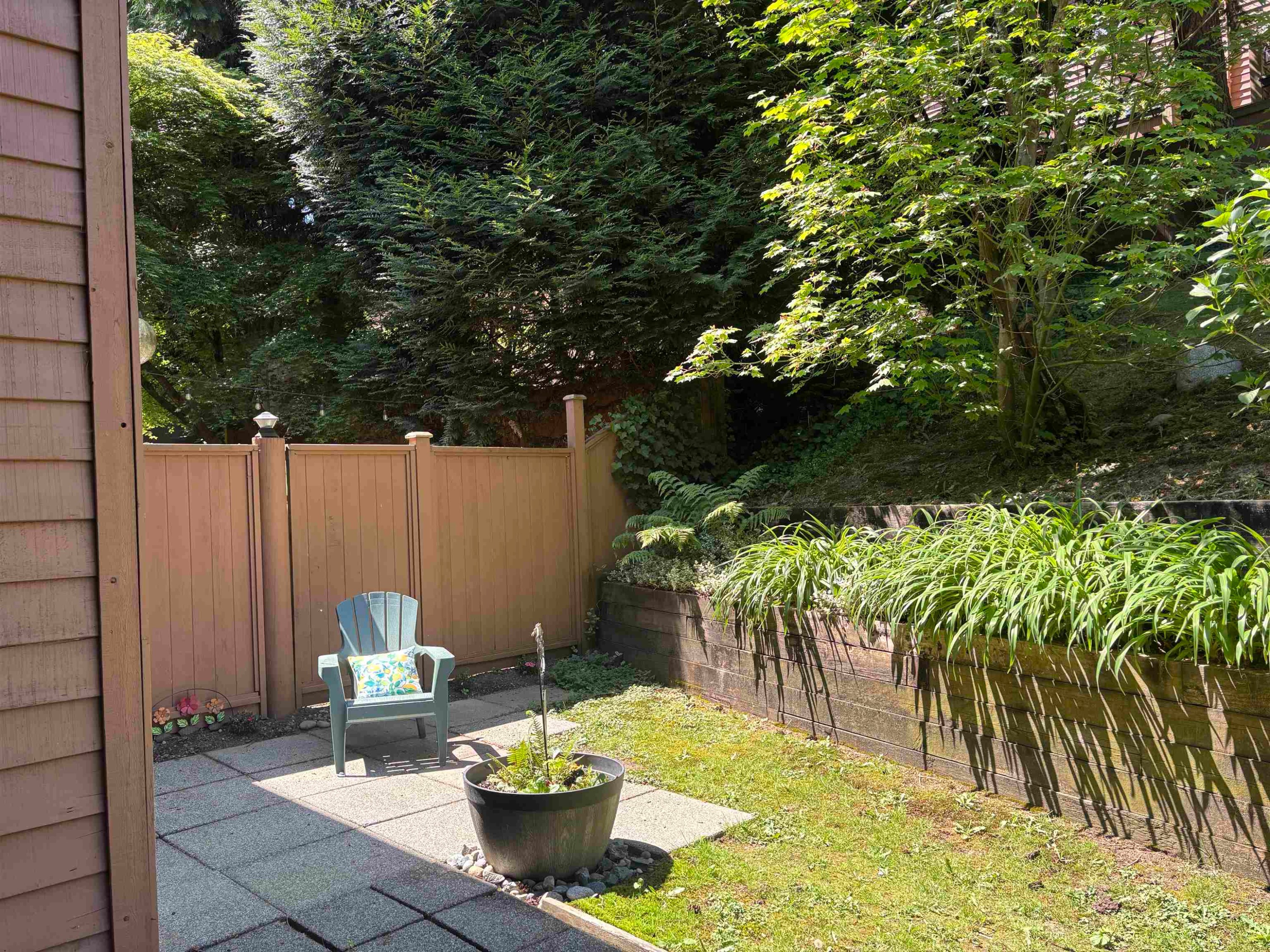 507 Cambridge Way, Port Moody, BC