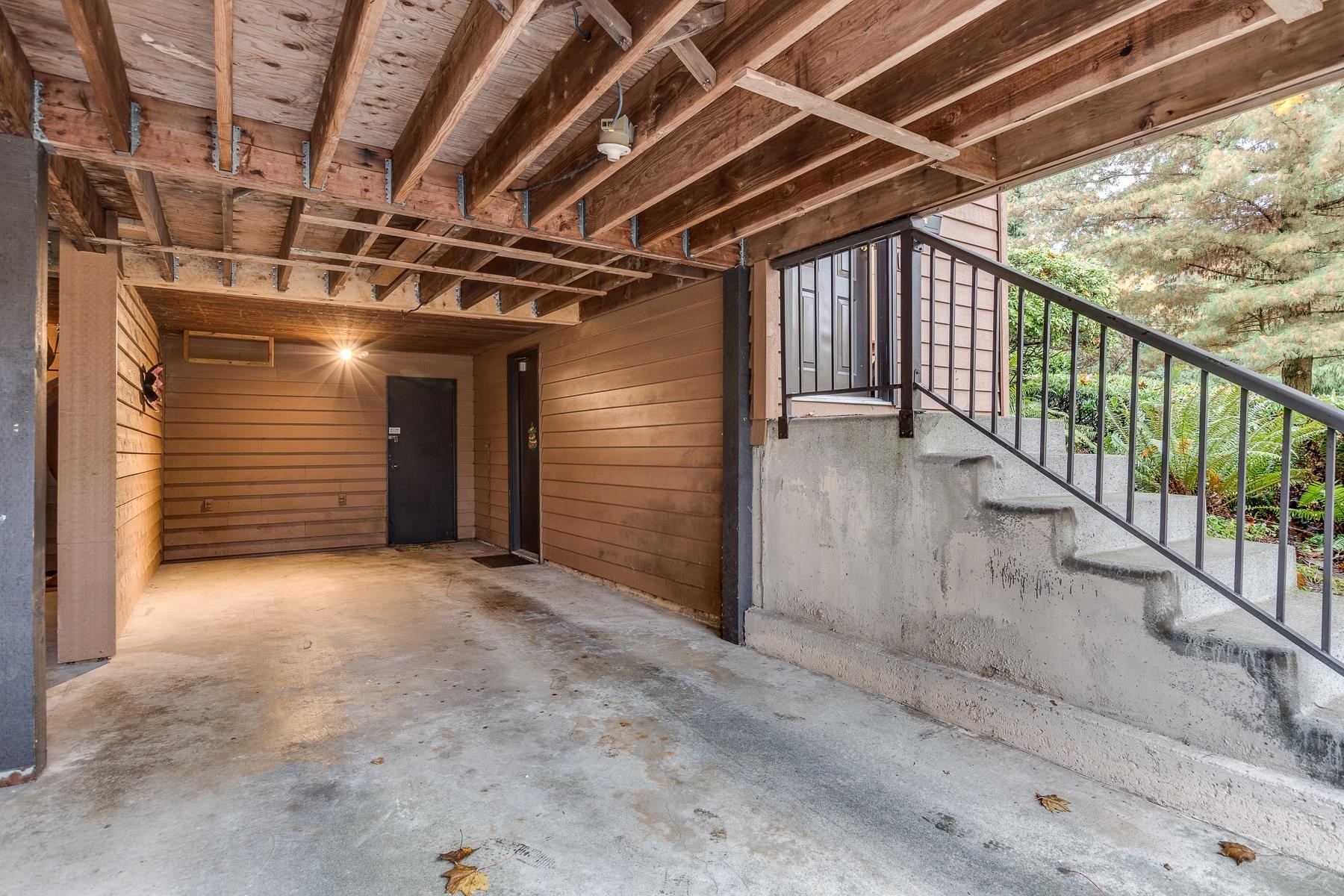 507 Cambridge Way, Port Moody, BC