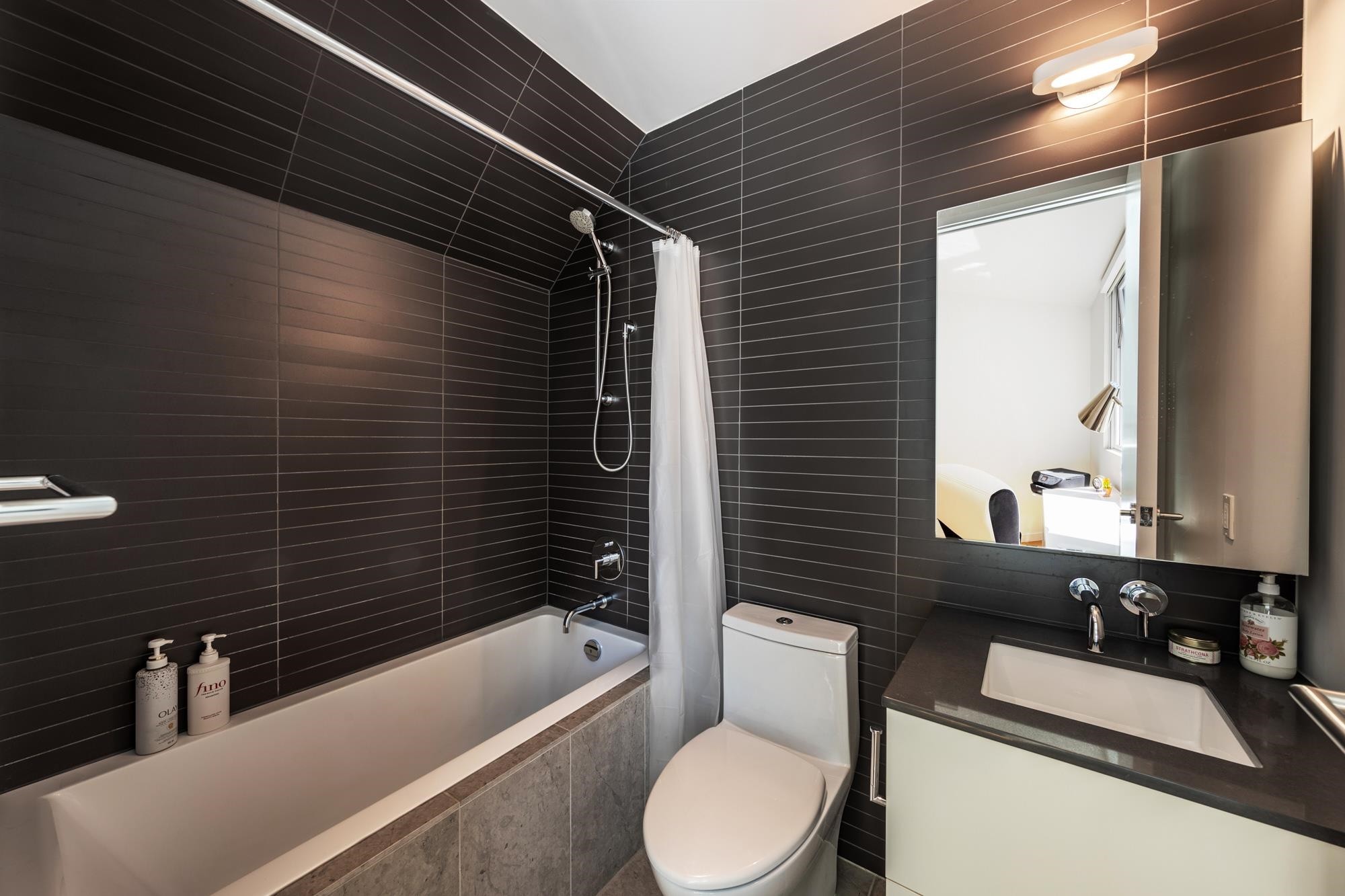 2216 Willow Street, Vancouver, BC