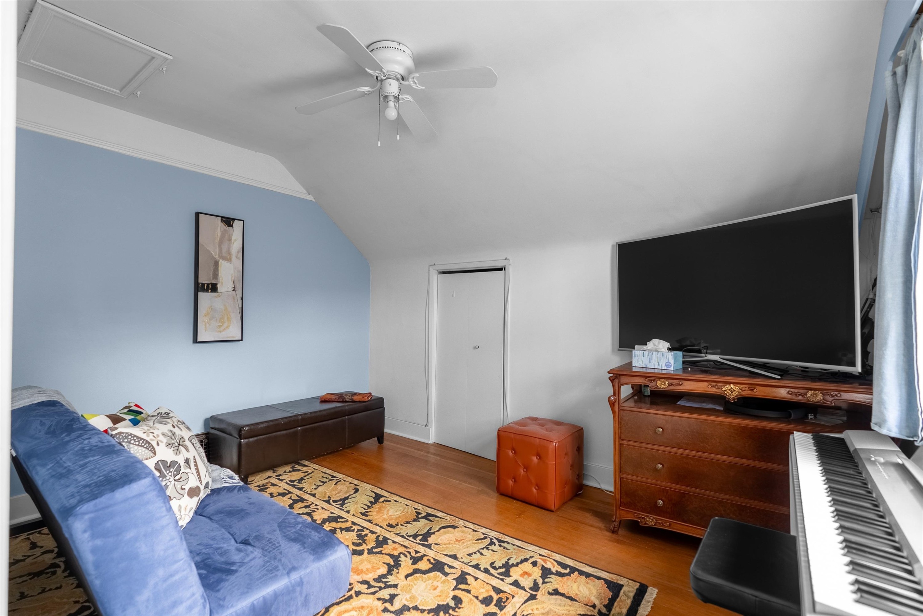4405 9Th Avenue W, Vancouver, BC