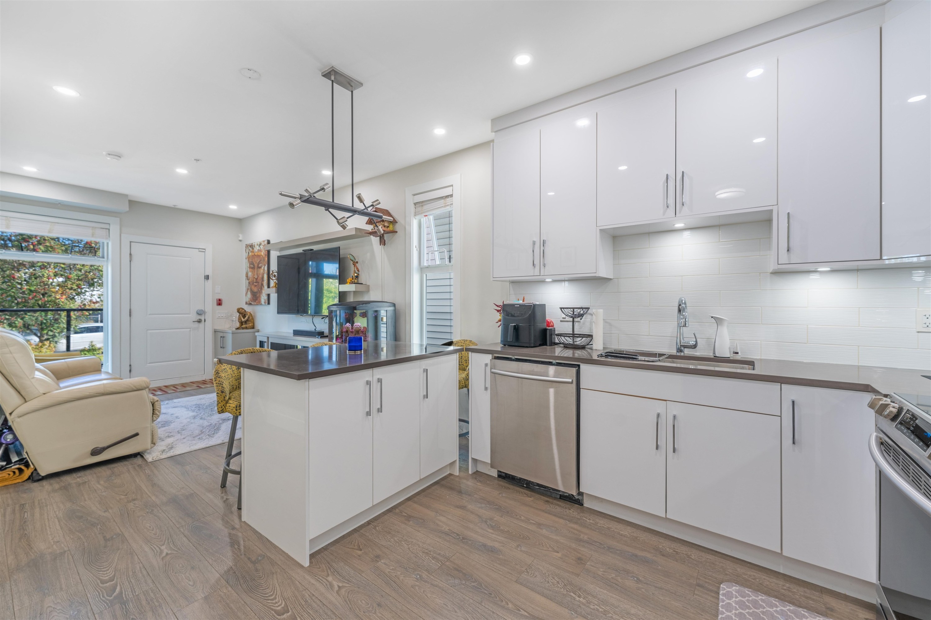 5069 Earles Street, Vancouver, BC