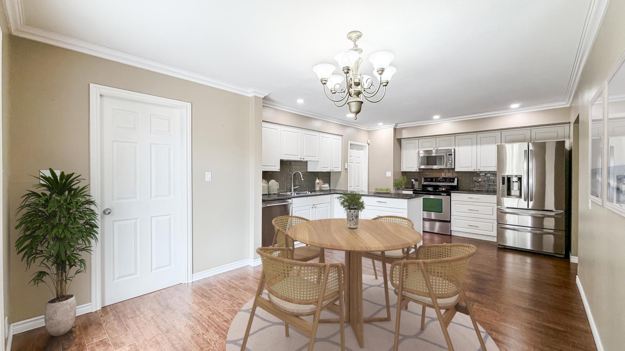 8671 Mowbray Road, Richmond, BC