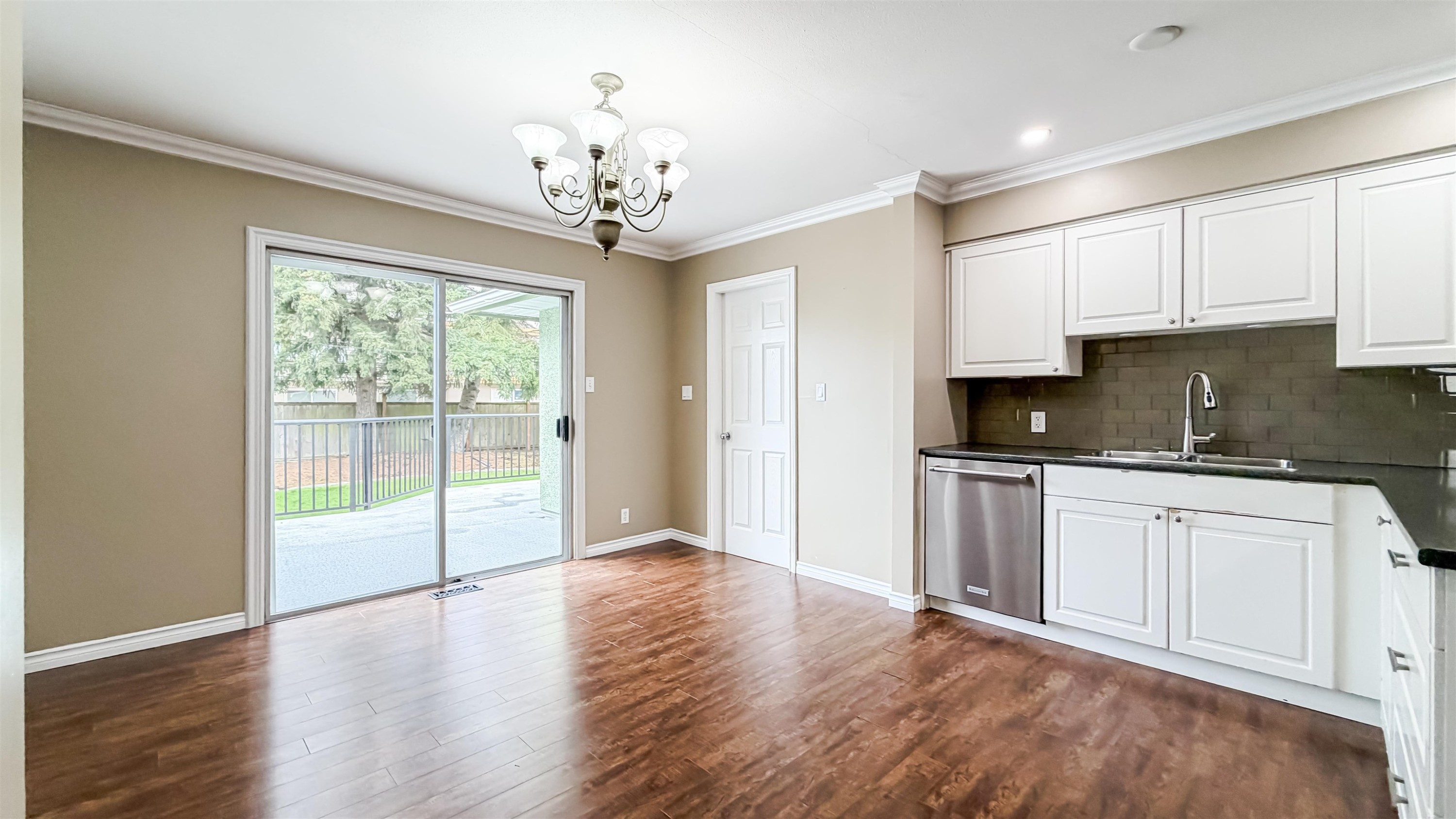 8671 Mowbray Road, Richmond, BC