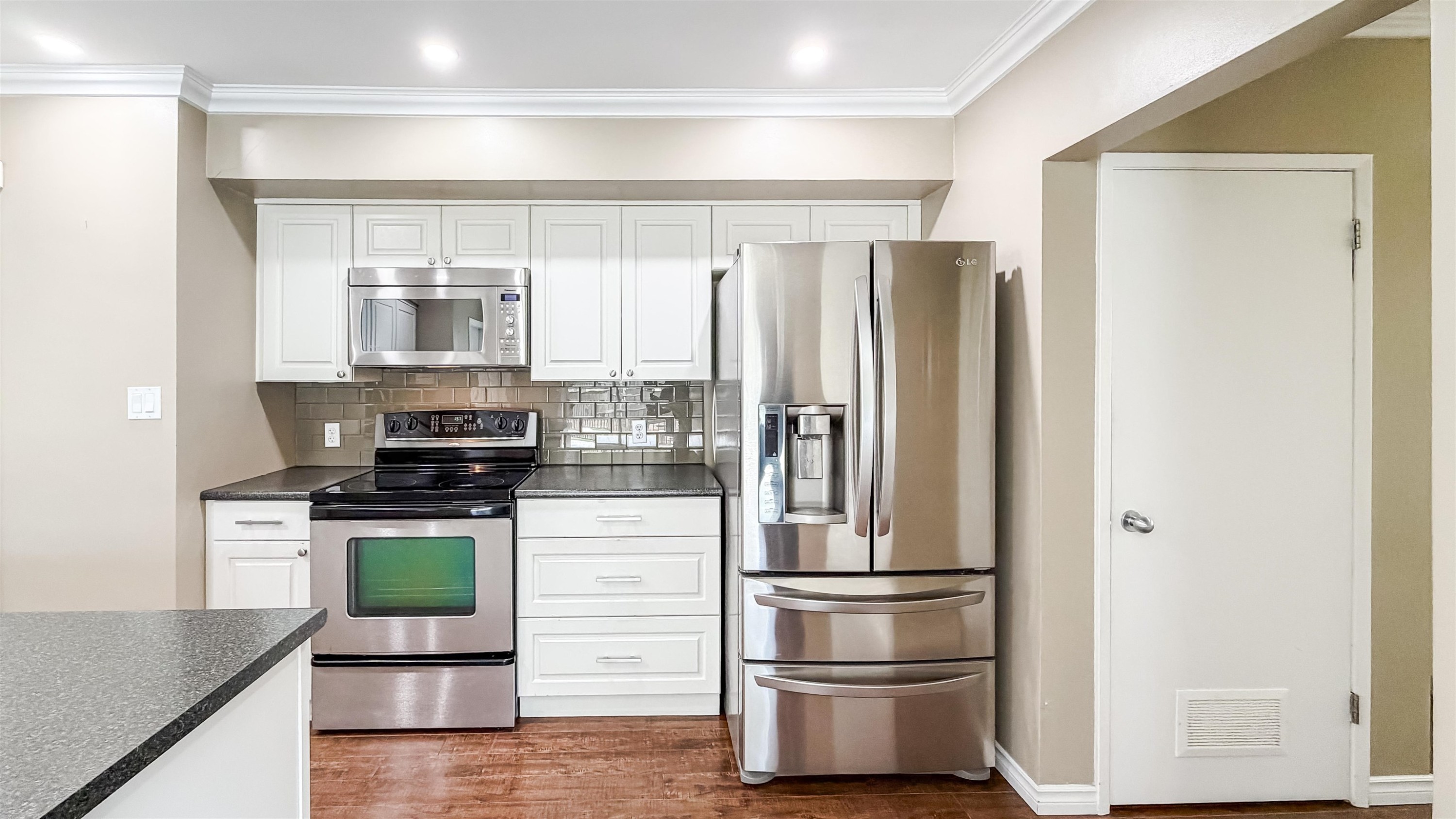 8671 Mowbray Road, Richmond, BC