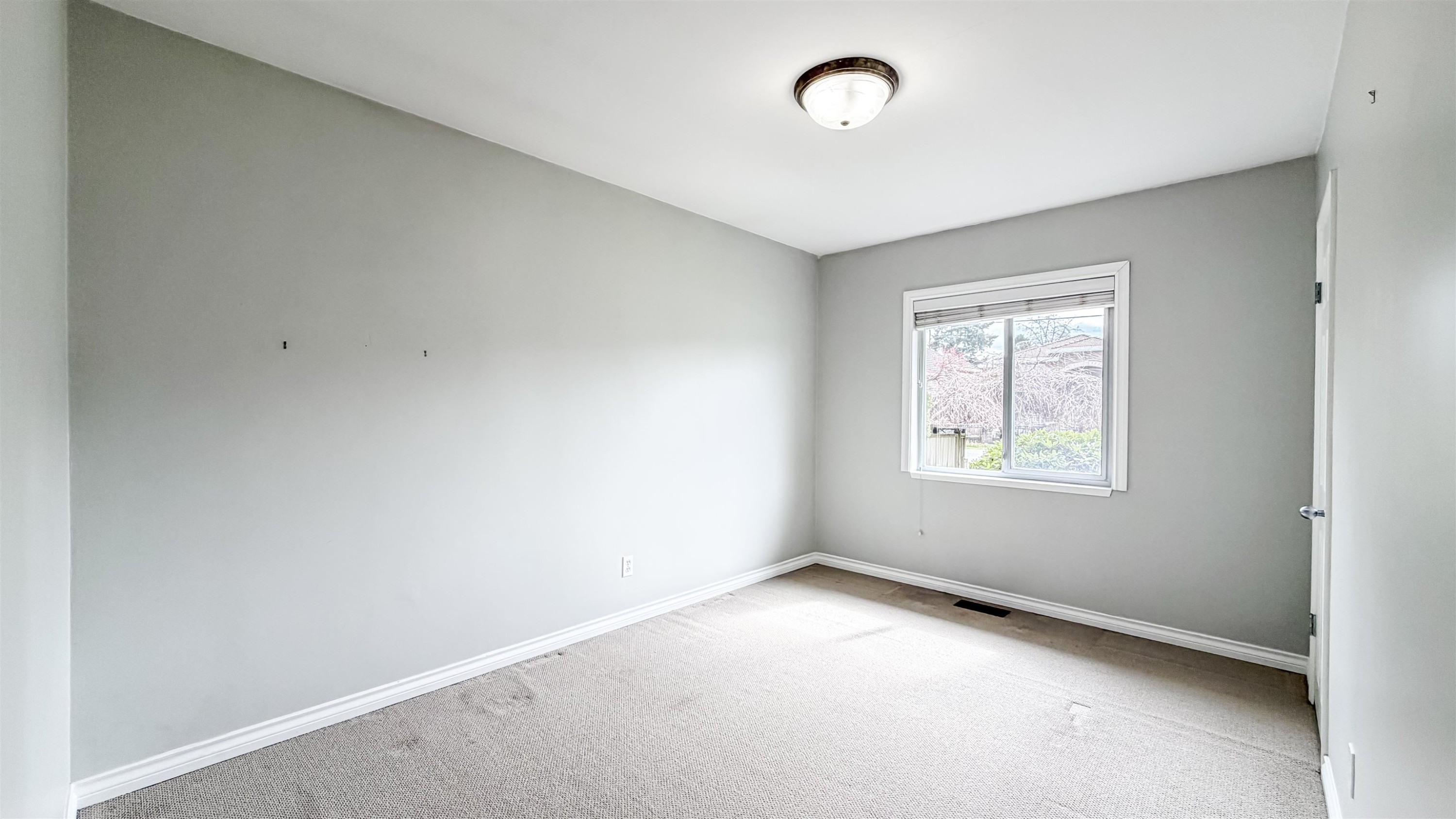 8671 Mowbray Road, Richmond, BC