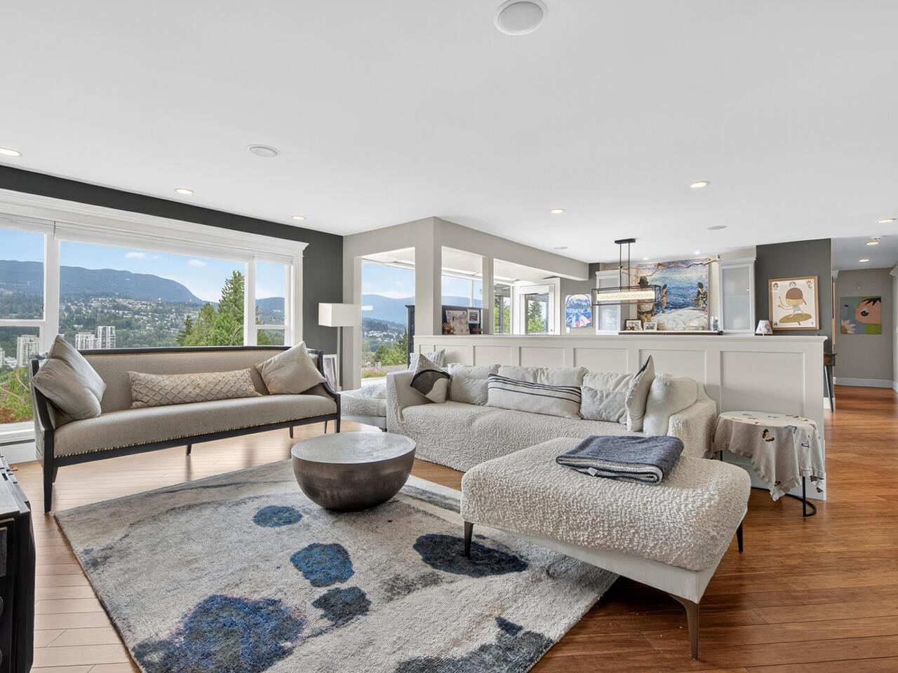 1052 Corona Crescent, Coquitlam, BC