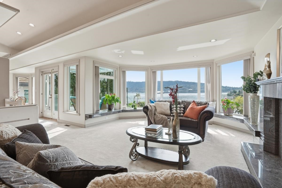 4493 Epps Avenue, North Vancouver, BC