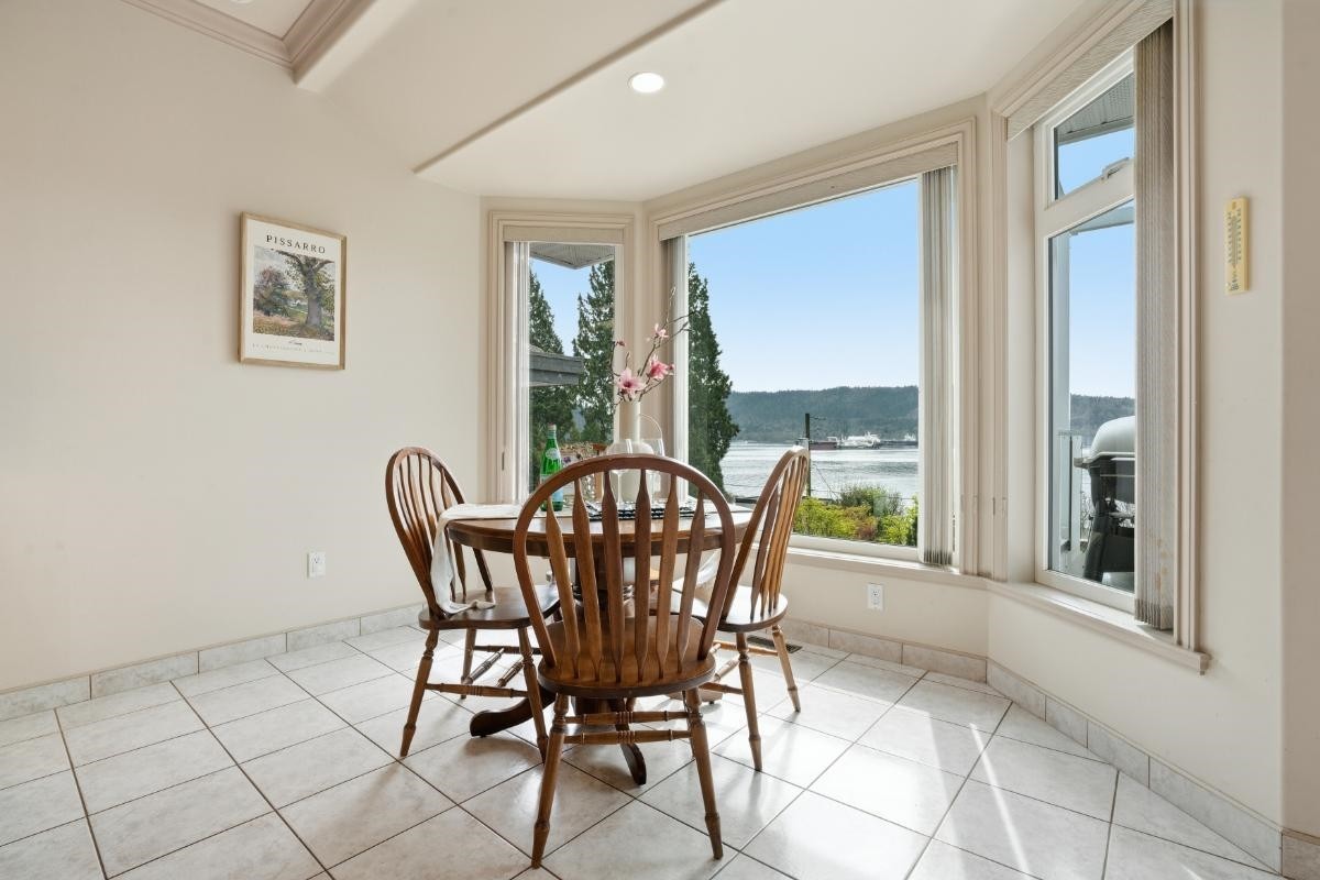 4493 Epps Avenue, North Vancouver, BC