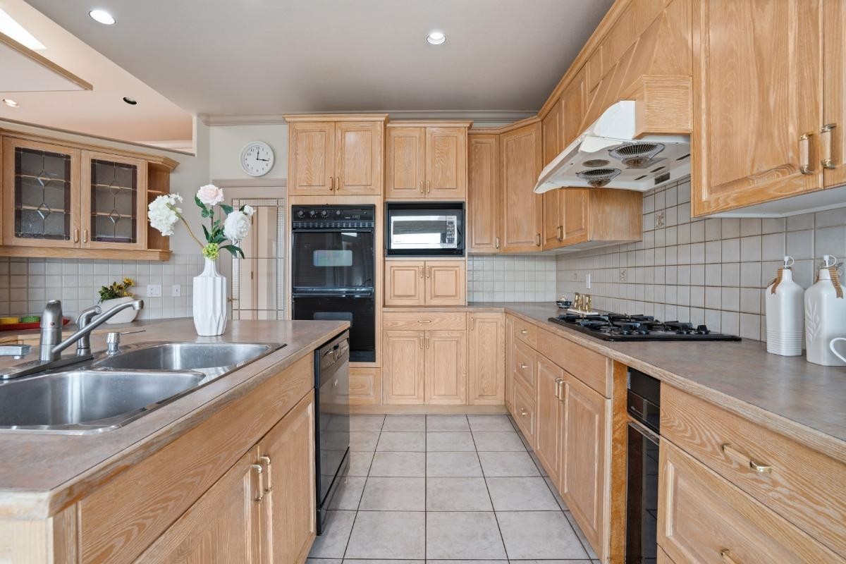 4493 Epps Avenue, North Vancouver, BC