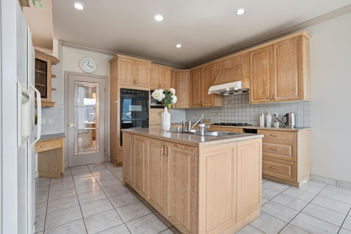 4493 Epps Avenue, North Vancouver, BC