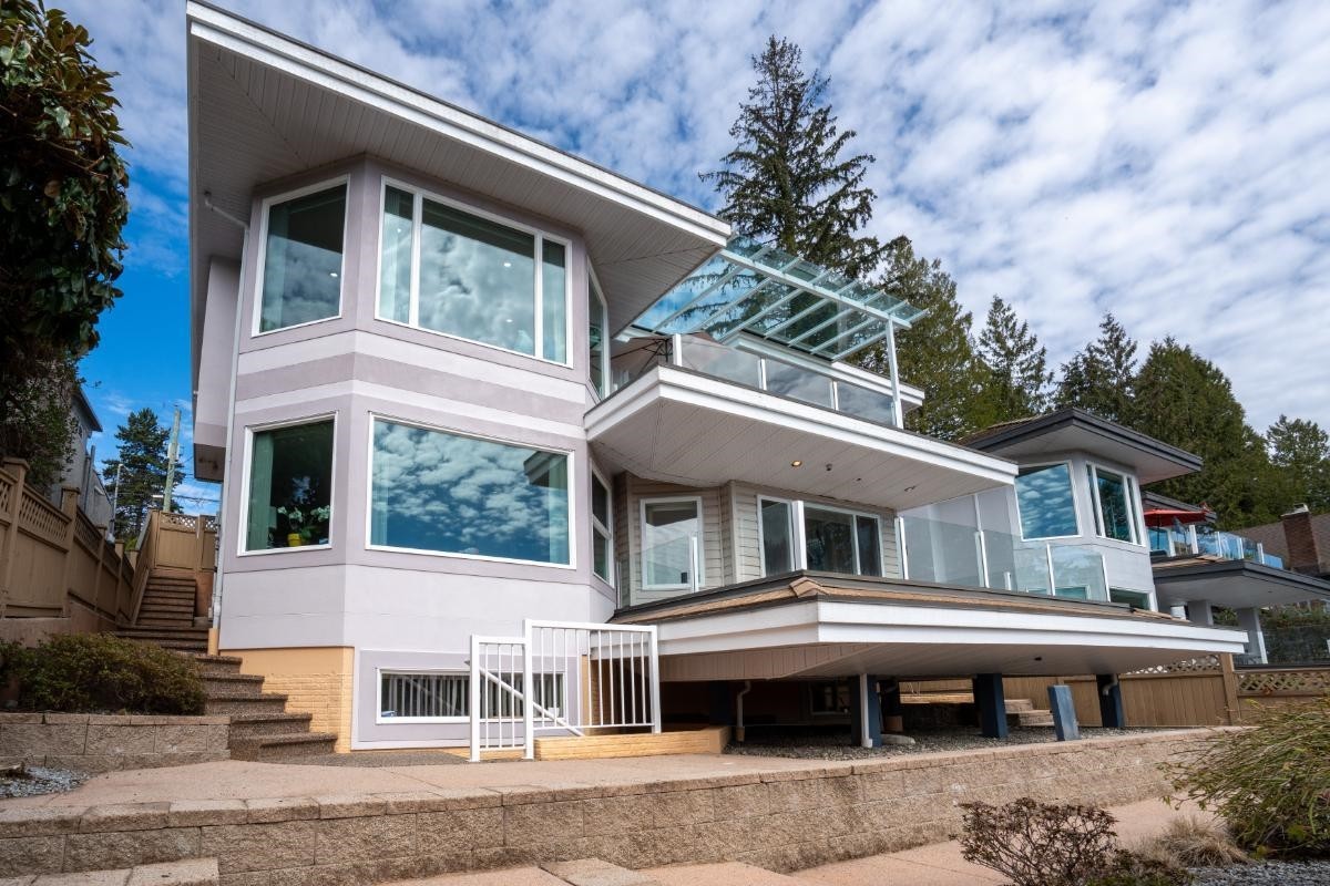 4493 Epps Avenue, North Vancouver, BC