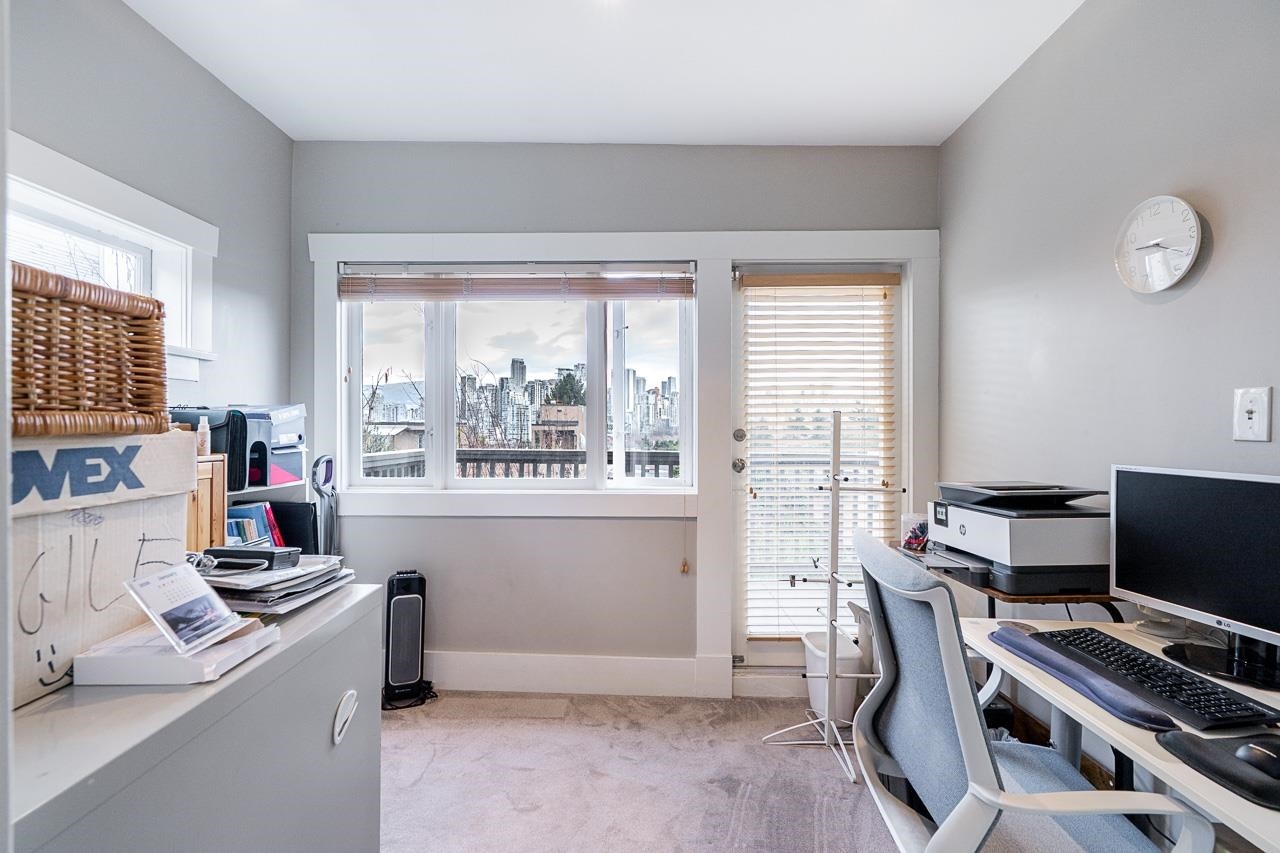 967 8Th Avenue W, Vancouver, BC