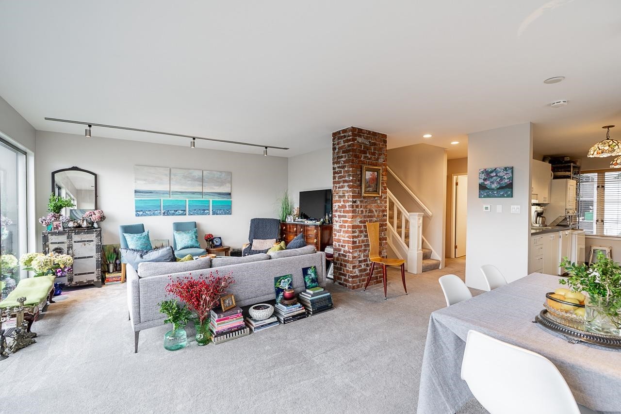 967 8Th Avenue W, Vancouver, BC