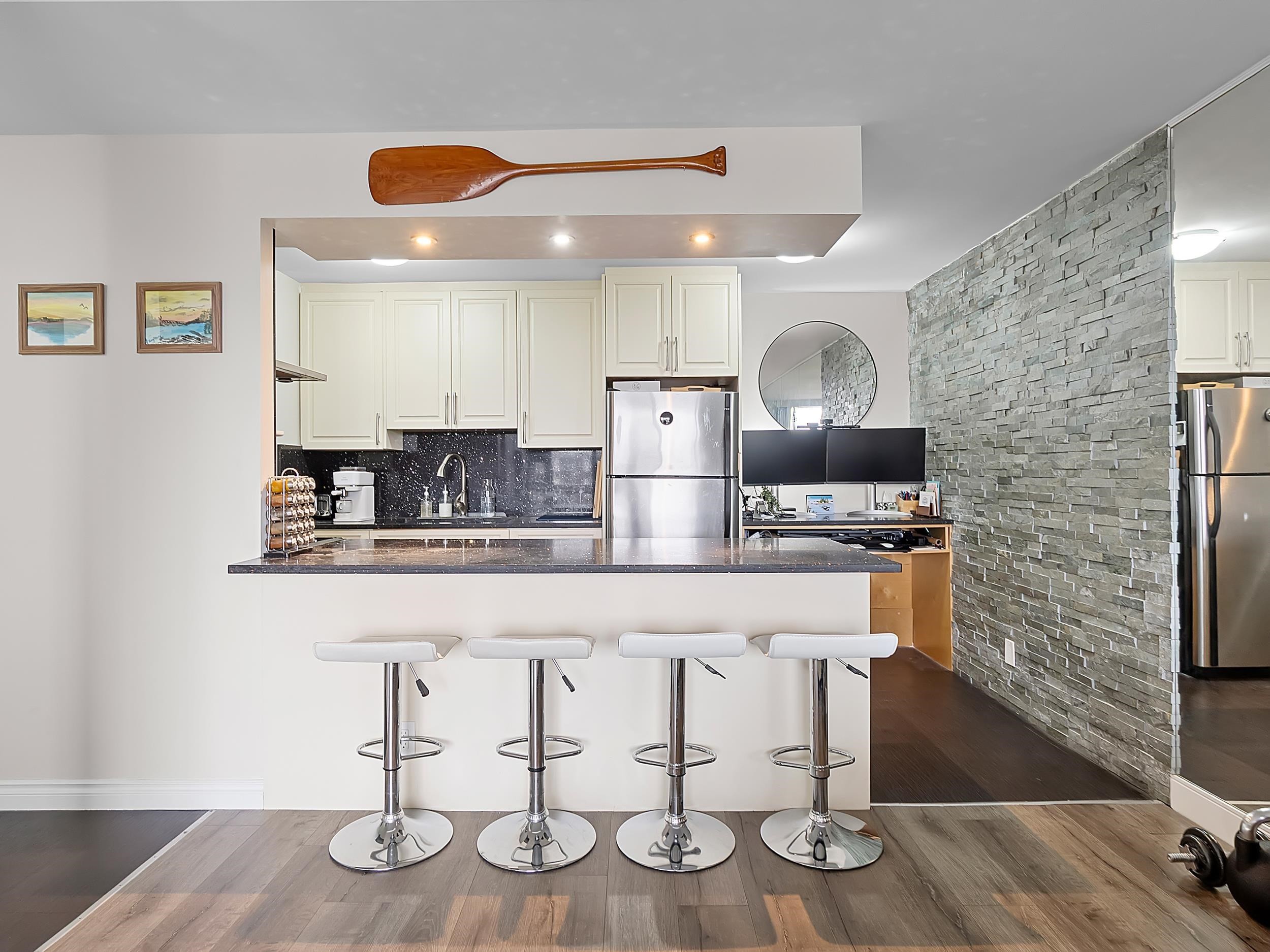 1808-2016 Fullerton Avenue, North Vancouver, BC