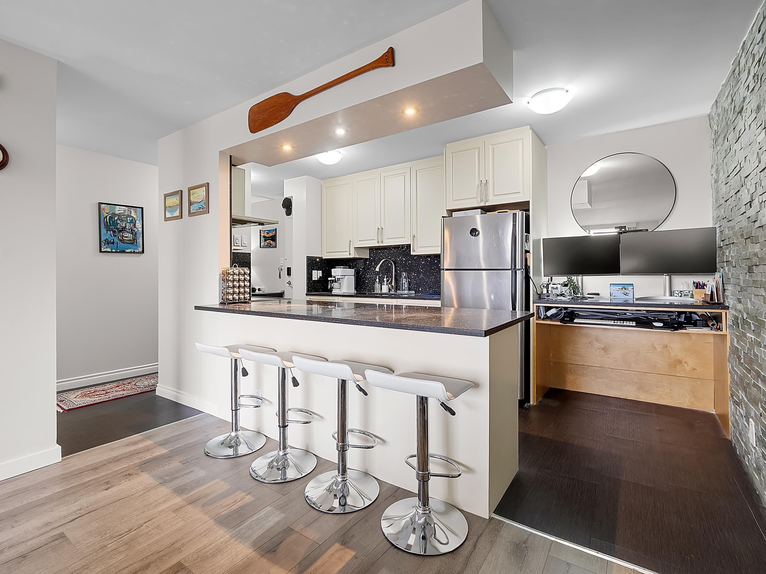 1808-2016 Fullerton Avenue, North Vancouver, BC