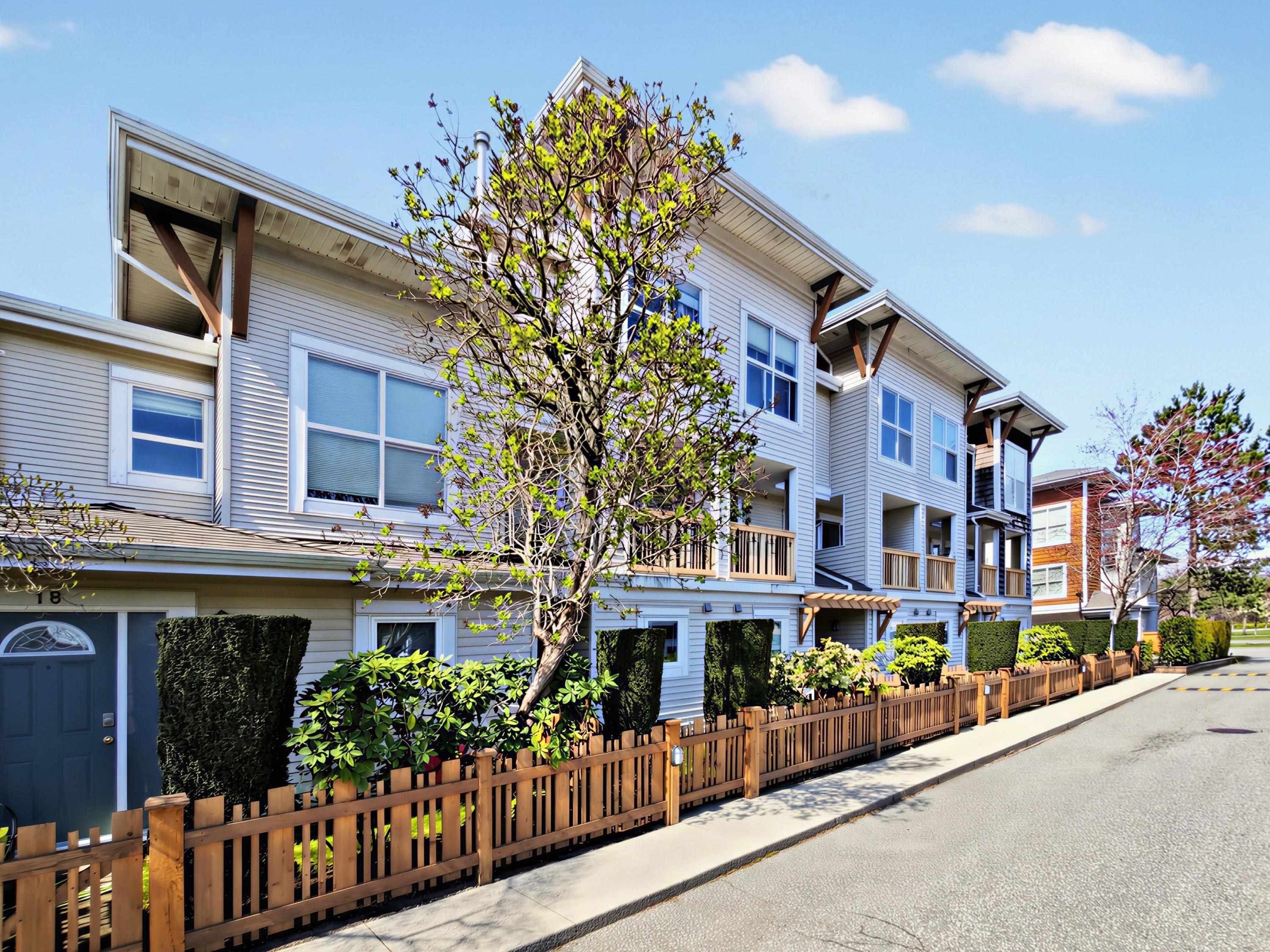 19-7100 Lynnwood Drive, Richmond, BC