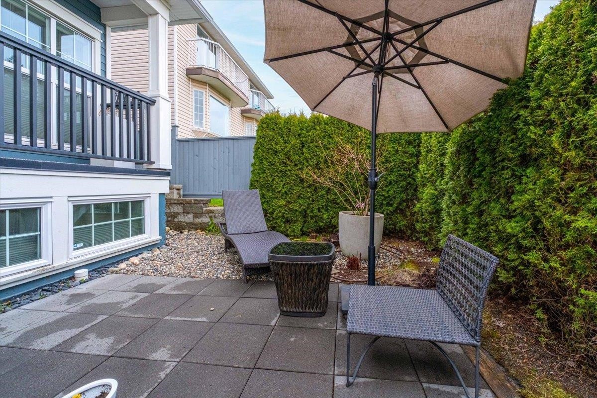 210 5Th Street W, North Vancouver, BC