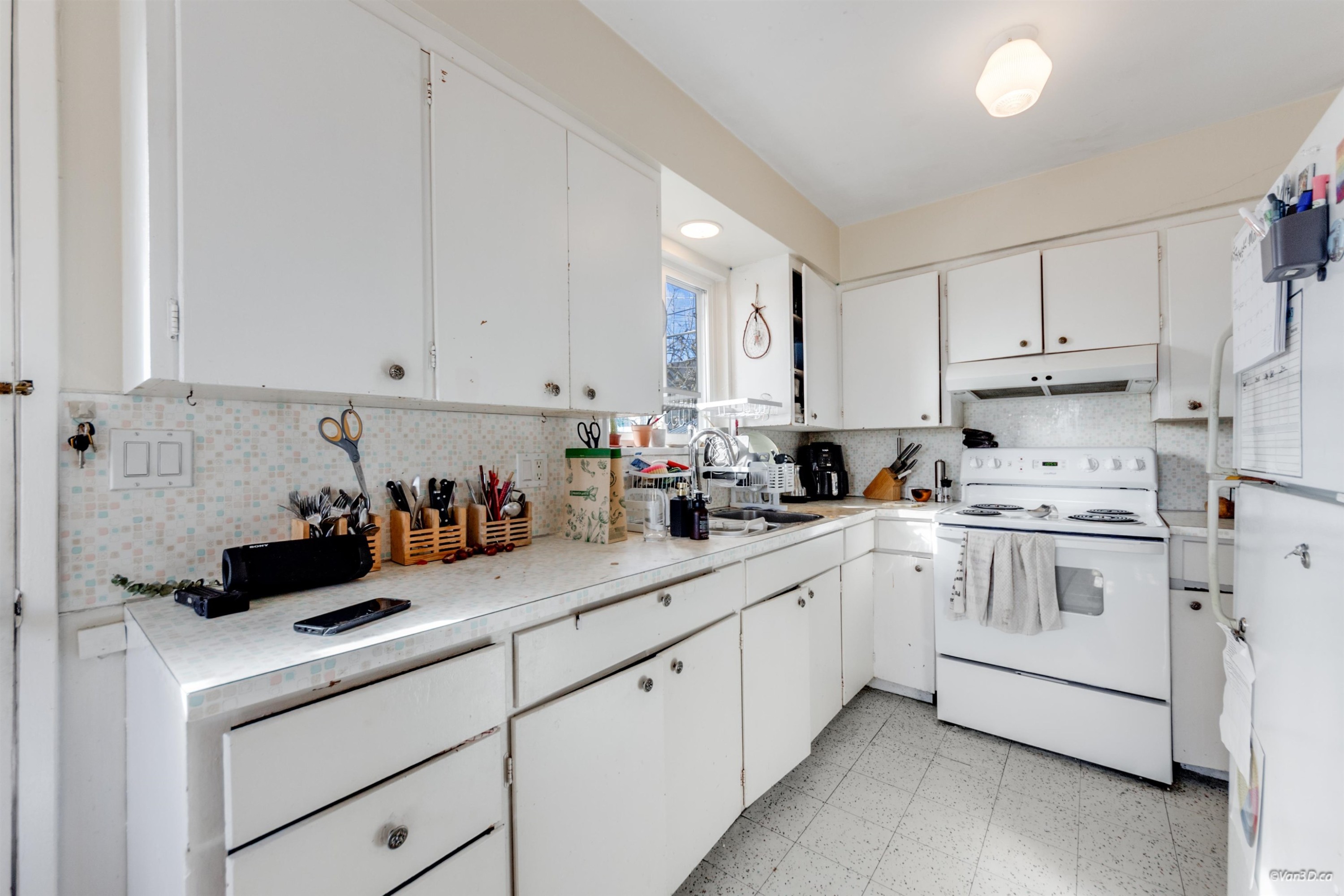 764 Georgia Street E, Vancouver, BC