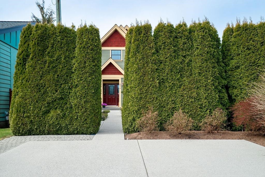 674 Colinet Street, Coquitlam, BC