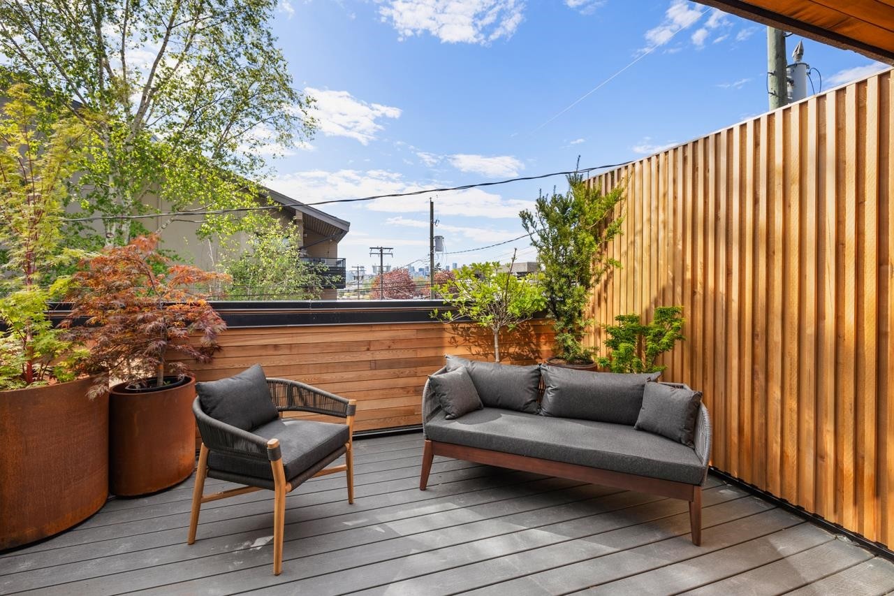 1331 Cotton Drive, Vancouver, BC