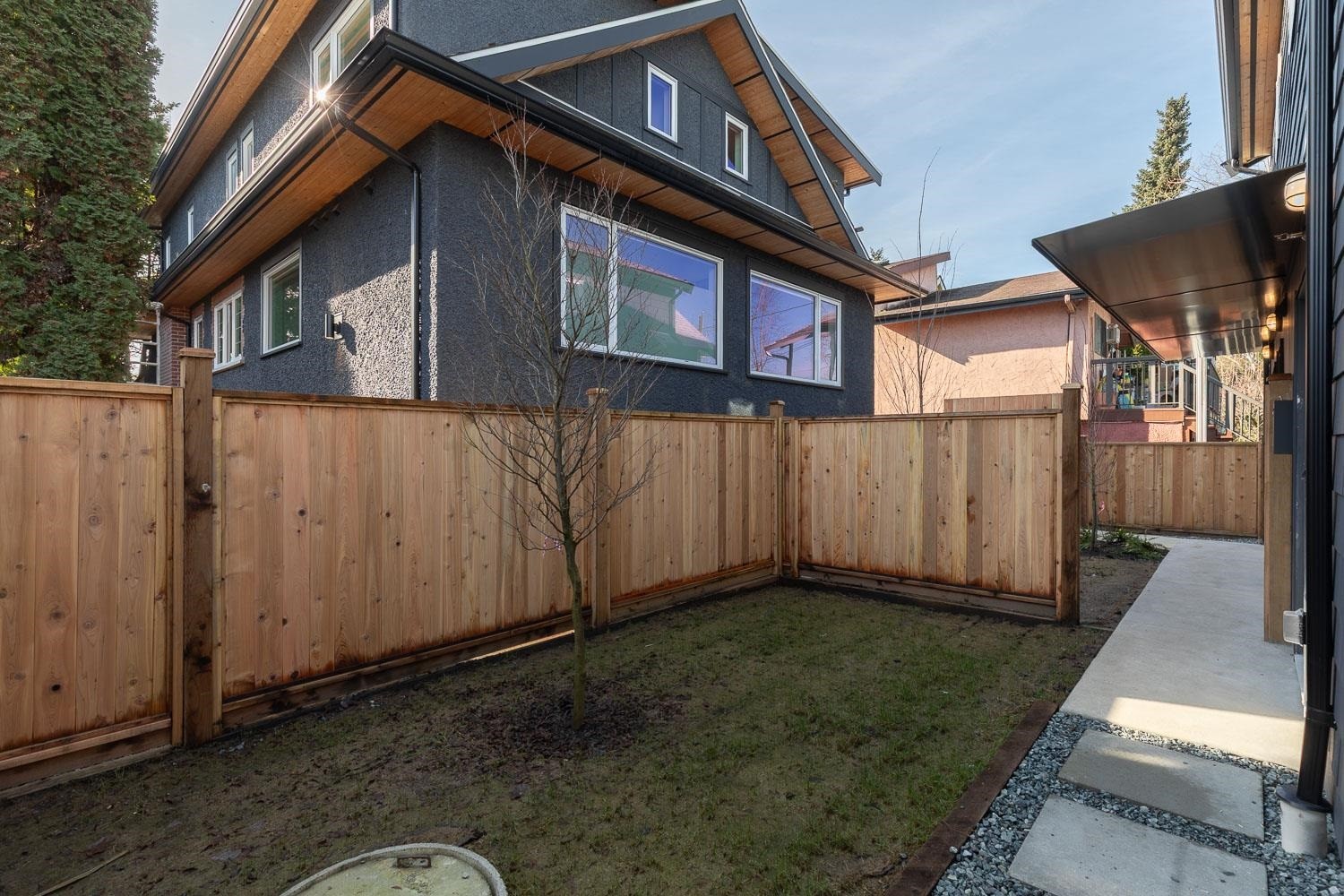 849 19Th Avenue E, Vancouver, BC