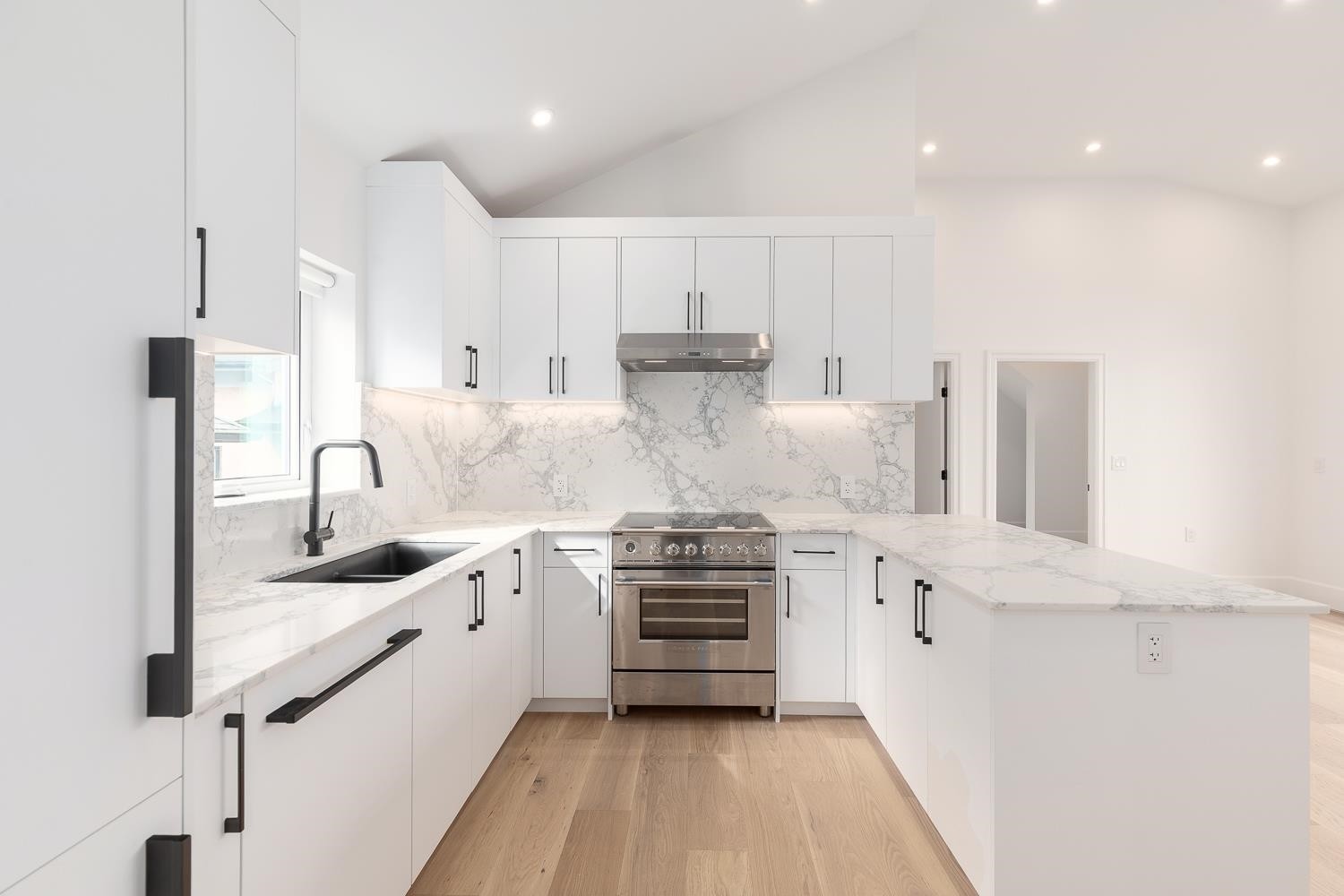 849 19Th Avenue E, Vancouver, BC