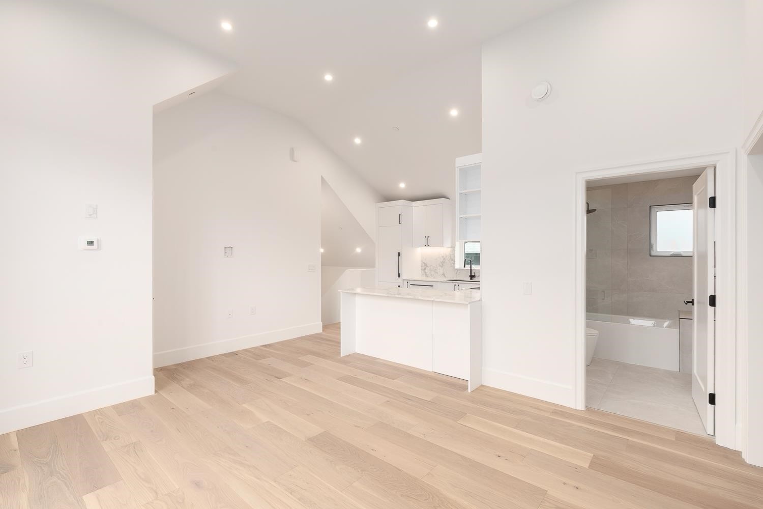 849 19Th Avenue E, Vancouver, BC