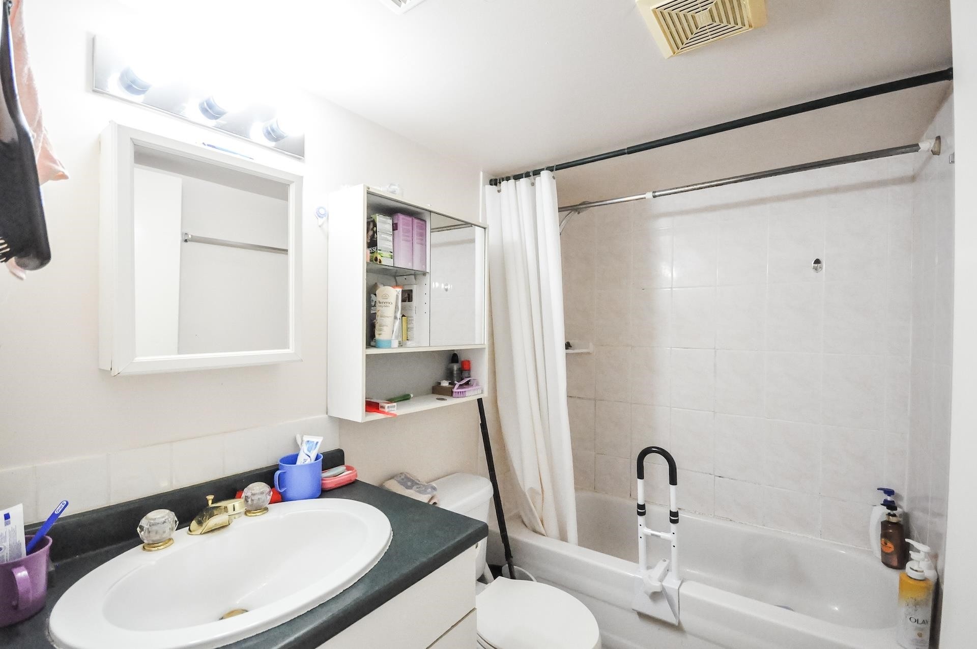 3156 Adanac Street, Vancouver, BC